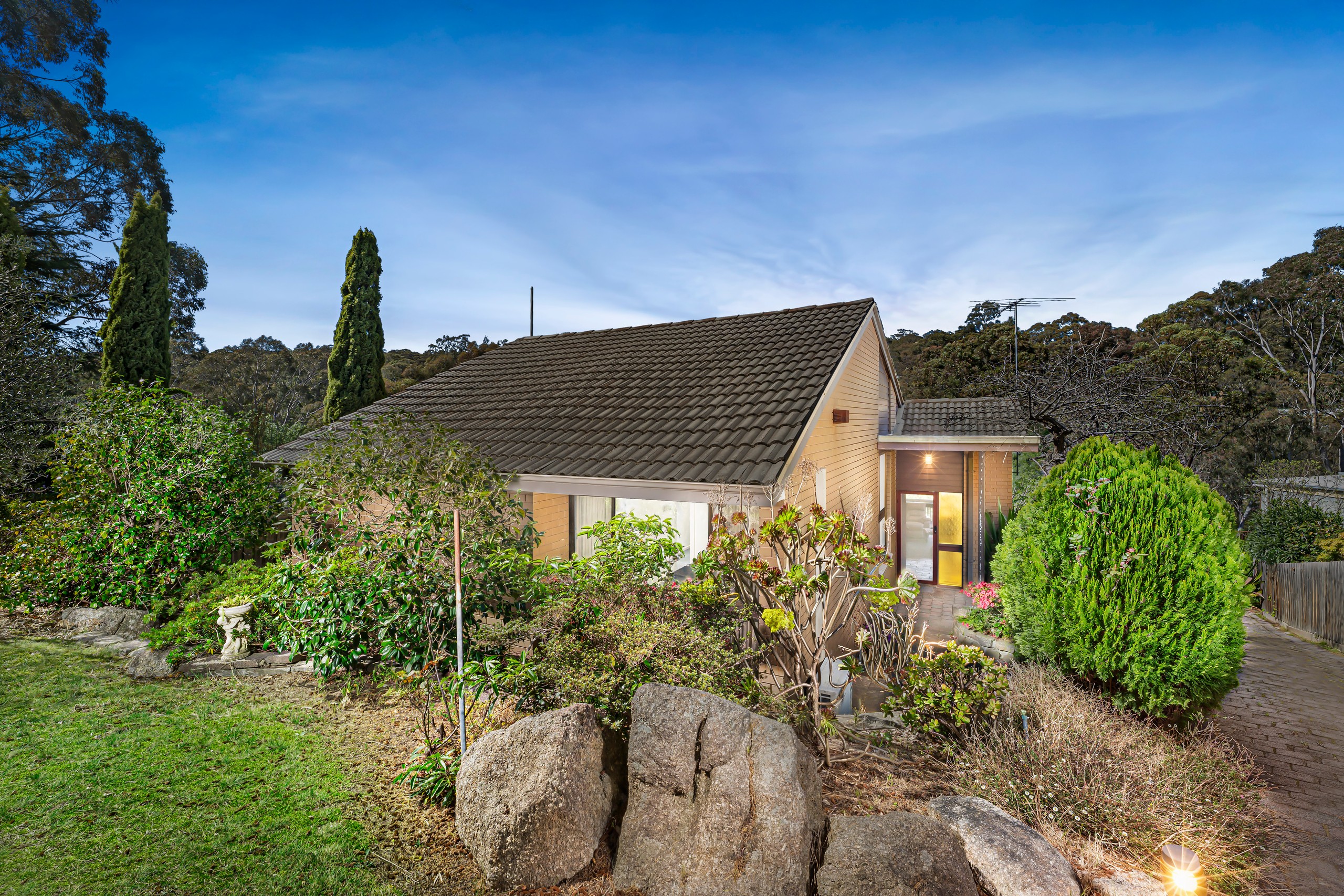 53 Avandina Crescent, Greensborough, VIC 3088