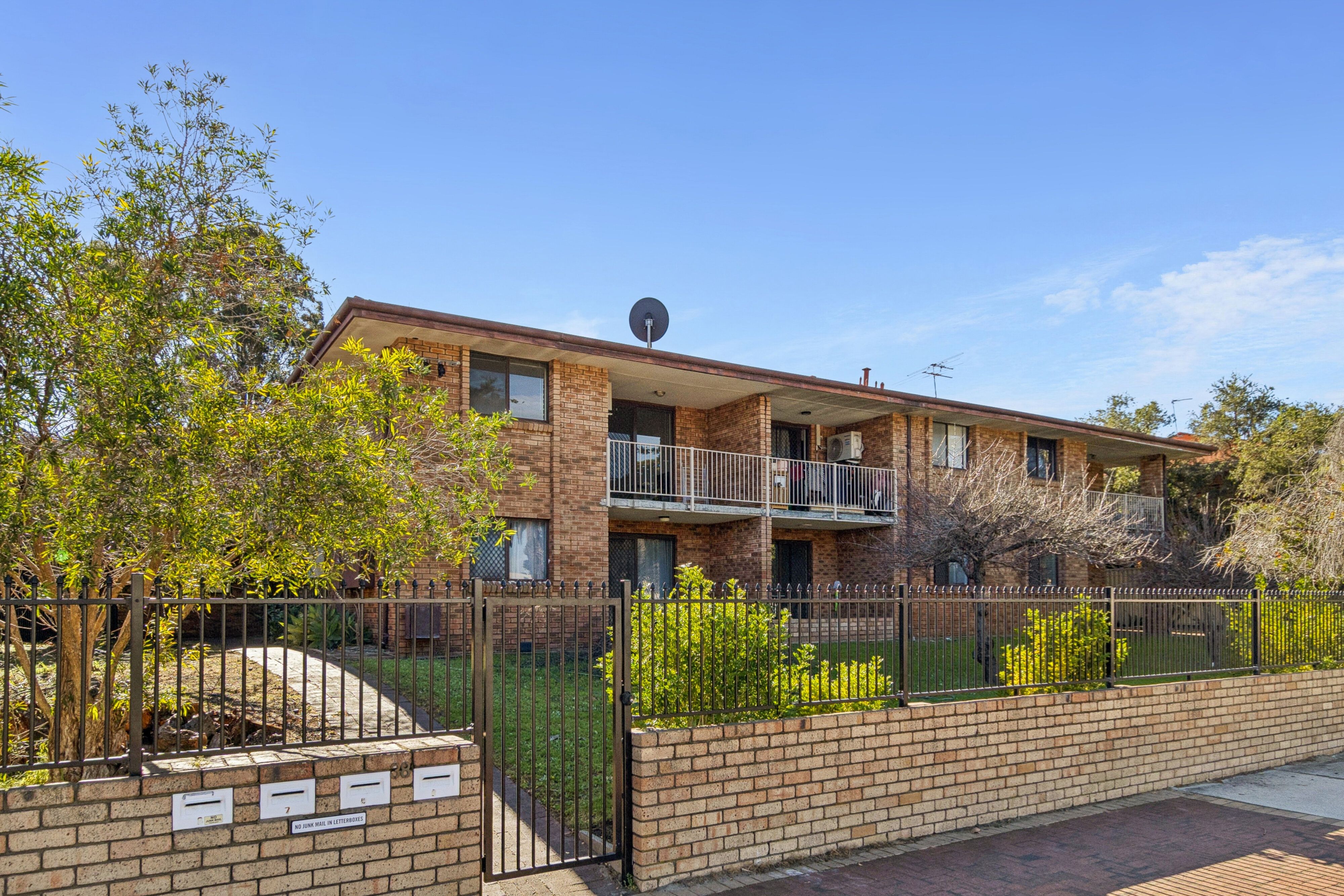 7/38 Bulwer Street — photo from Ray White Inner North