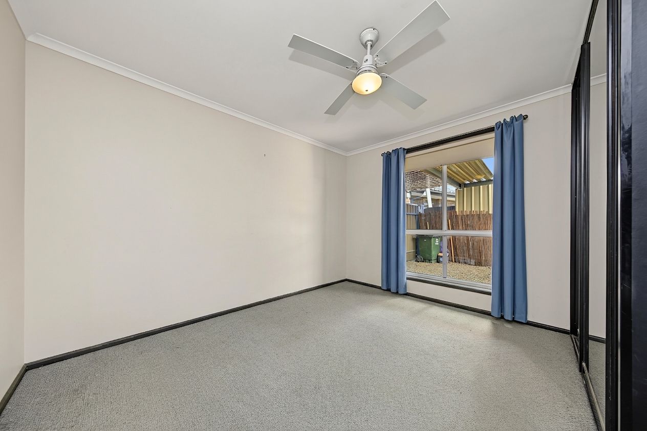 15 Causby Crescent — photo 5 of 20