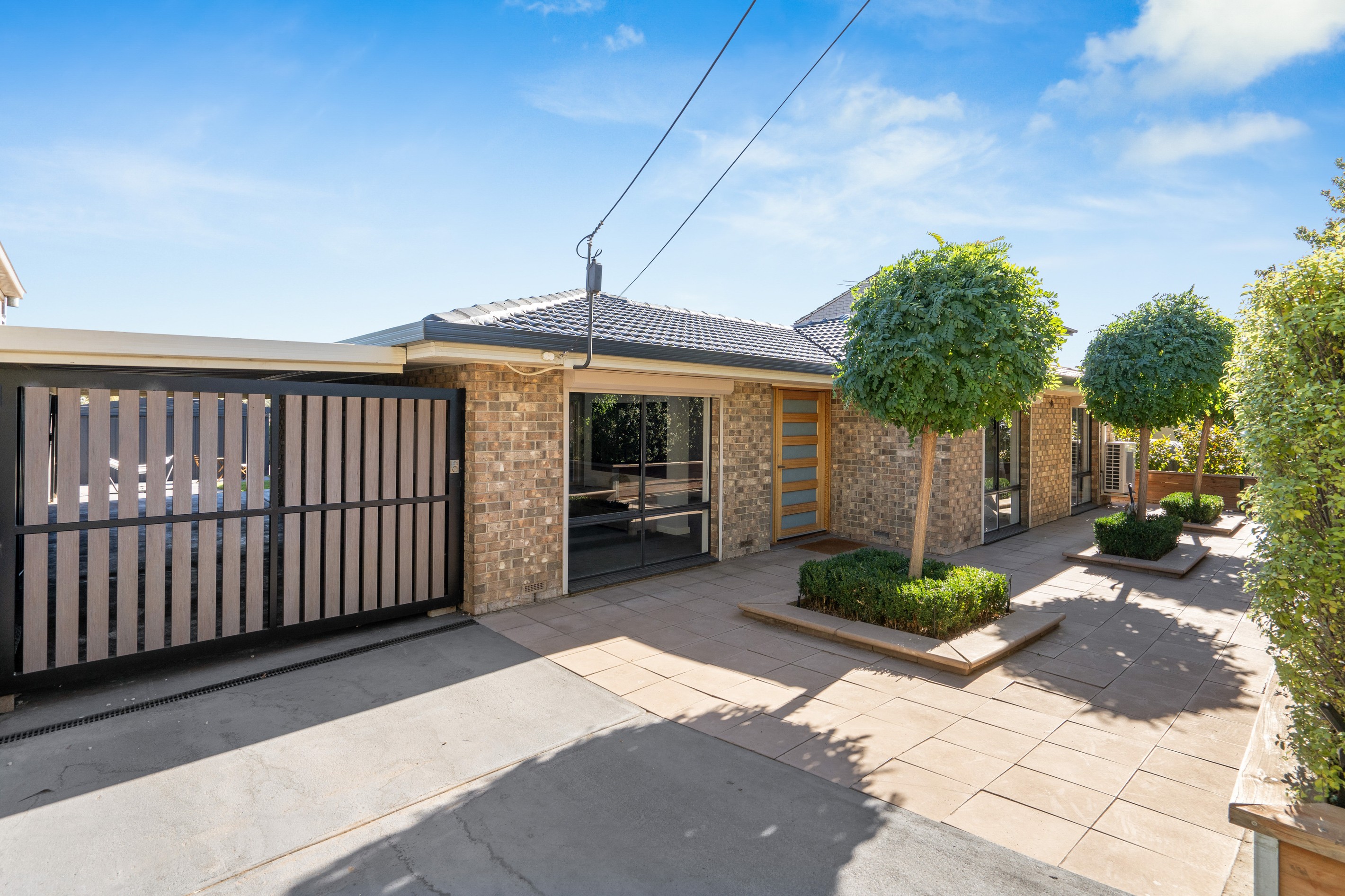 16 Sunglow Crescent, Hackham West, SA 5163