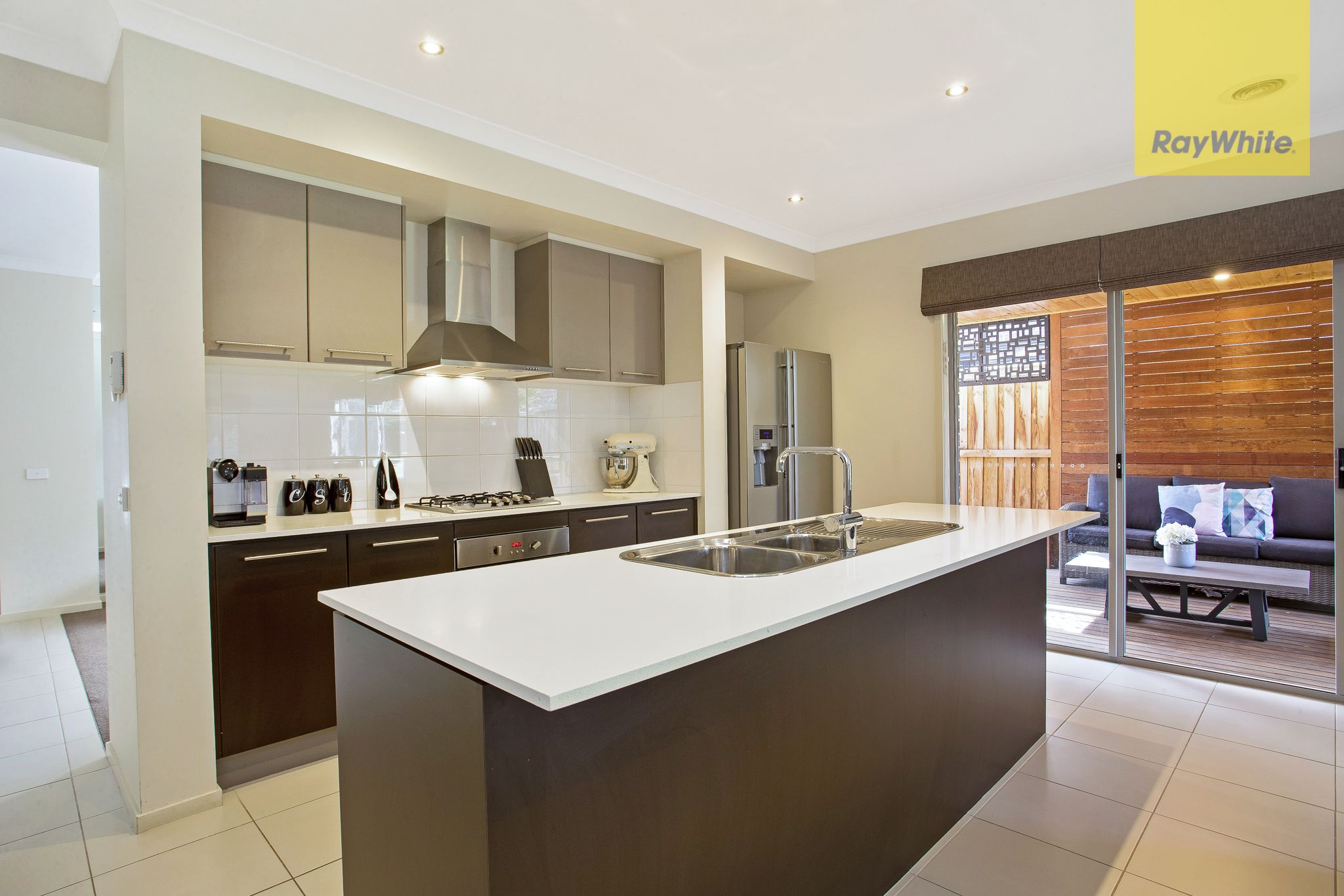 14 Tasman Court, Taylors Hill, VIC 3037
