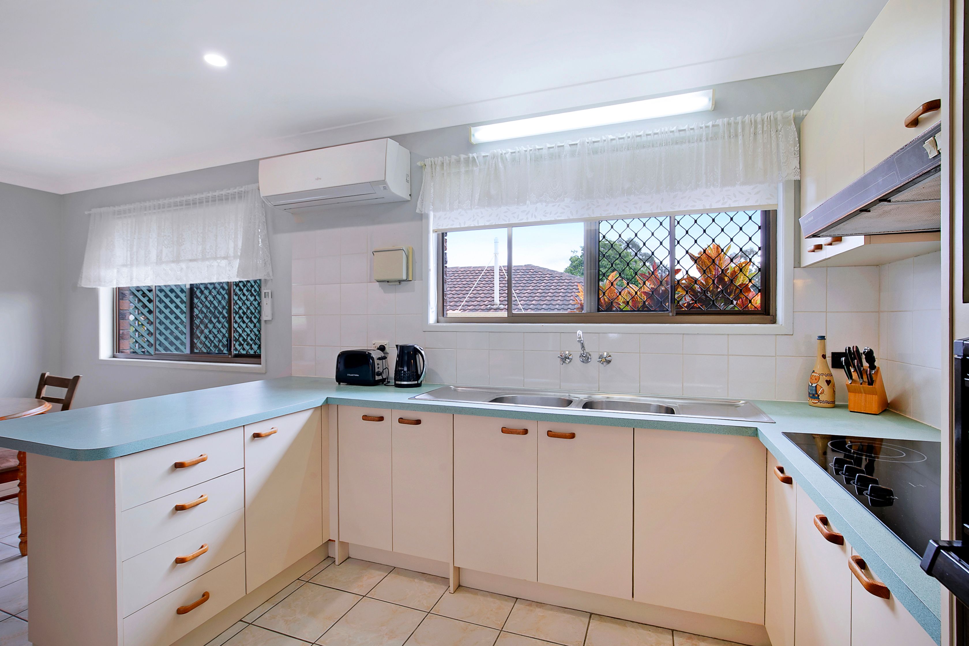 1 Kinross Street — photo 10 of 25