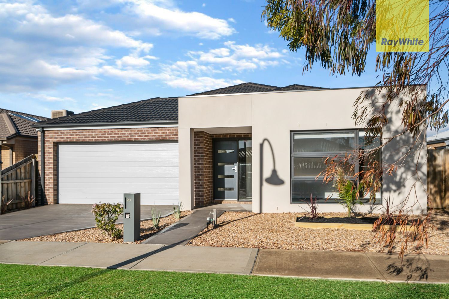 20 Horseman Drive, Melton South, VIC 3338