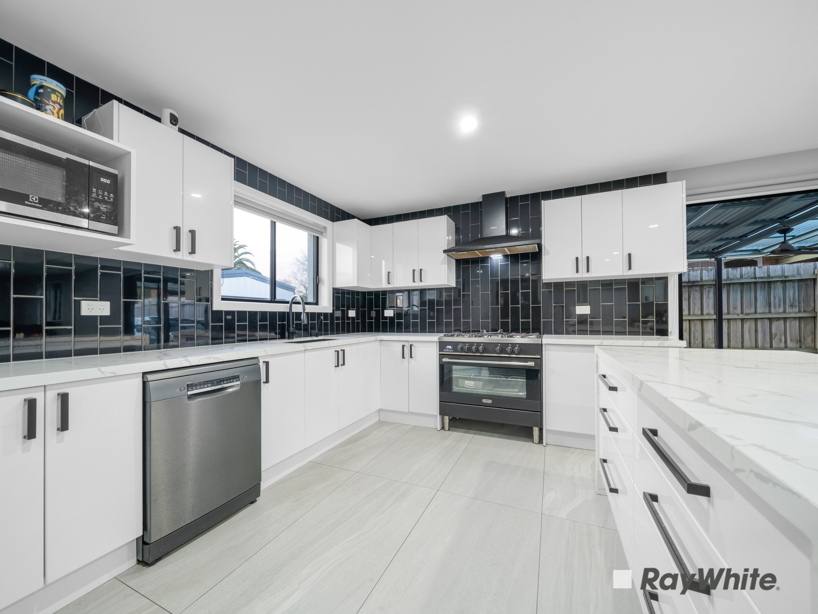 35 The Grange, Hampton Park, VIC 3976