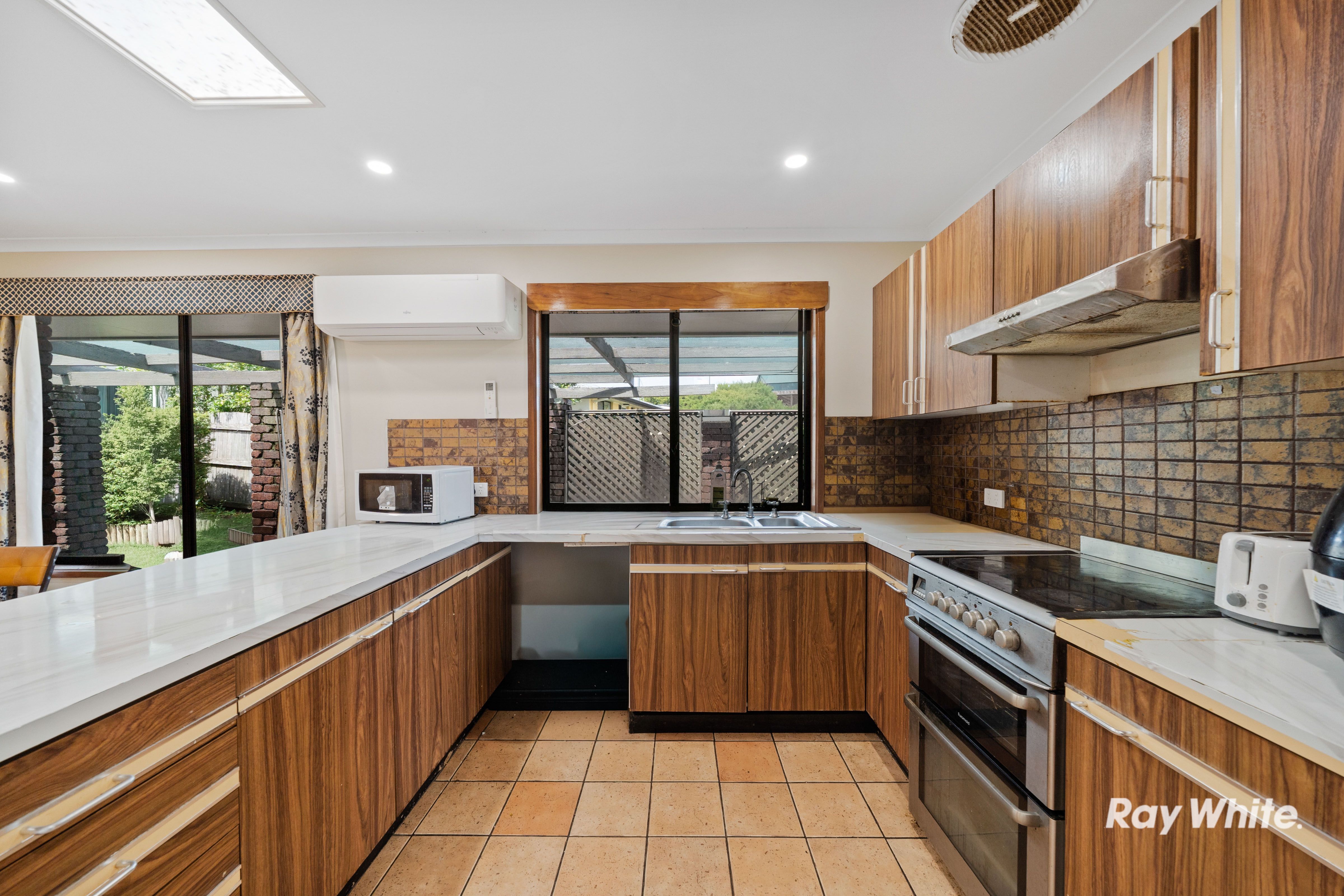 80 Chatswood Road — photo 11 of 27
