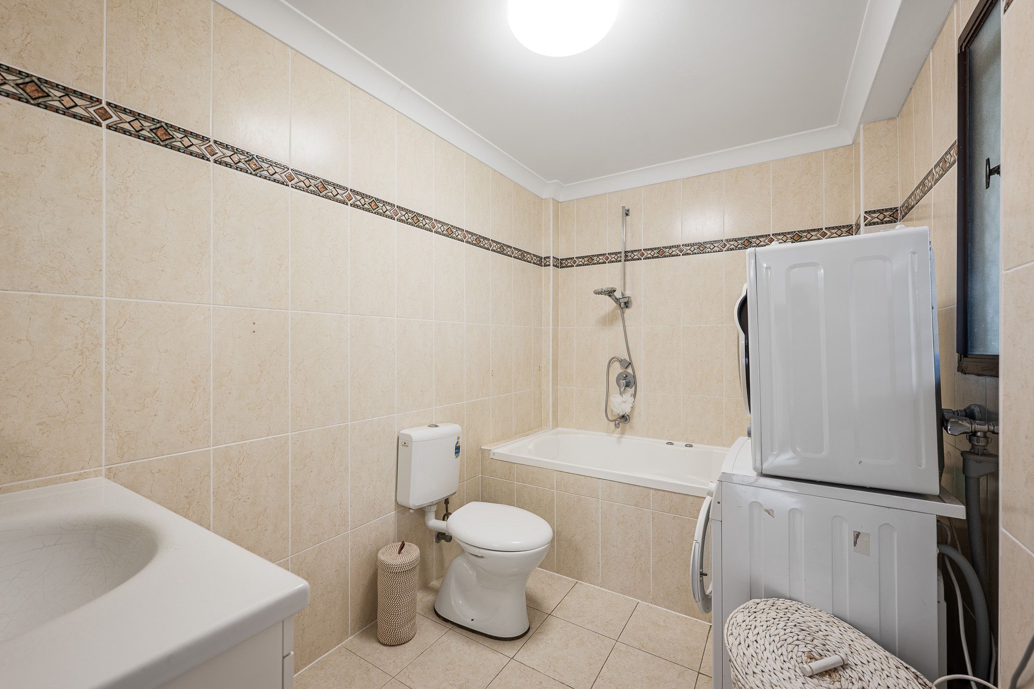 54 Adelaide Street — photo 12 of 30