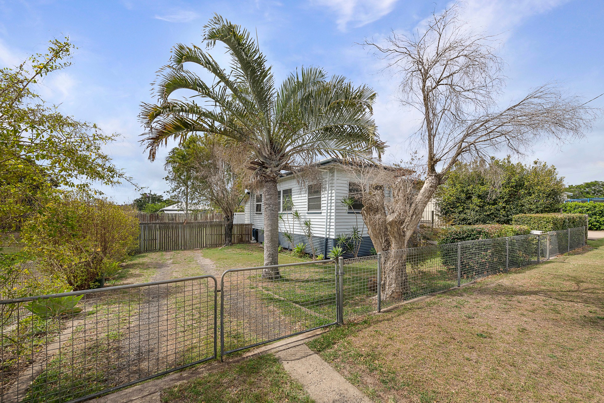 3 Lamb Street, Walkervale, QLD 4670