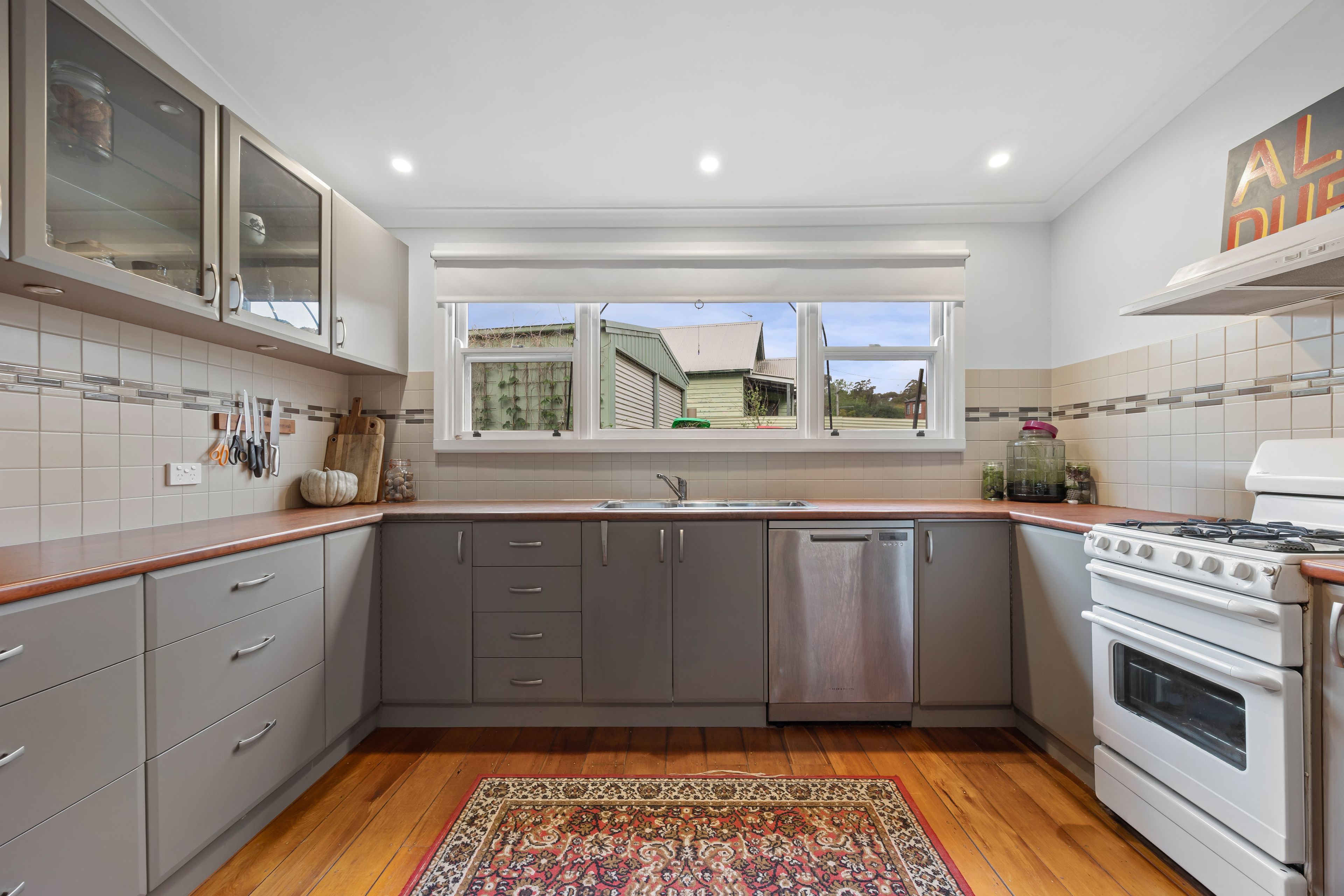 502 Sherrard Street — photo 16 of 30