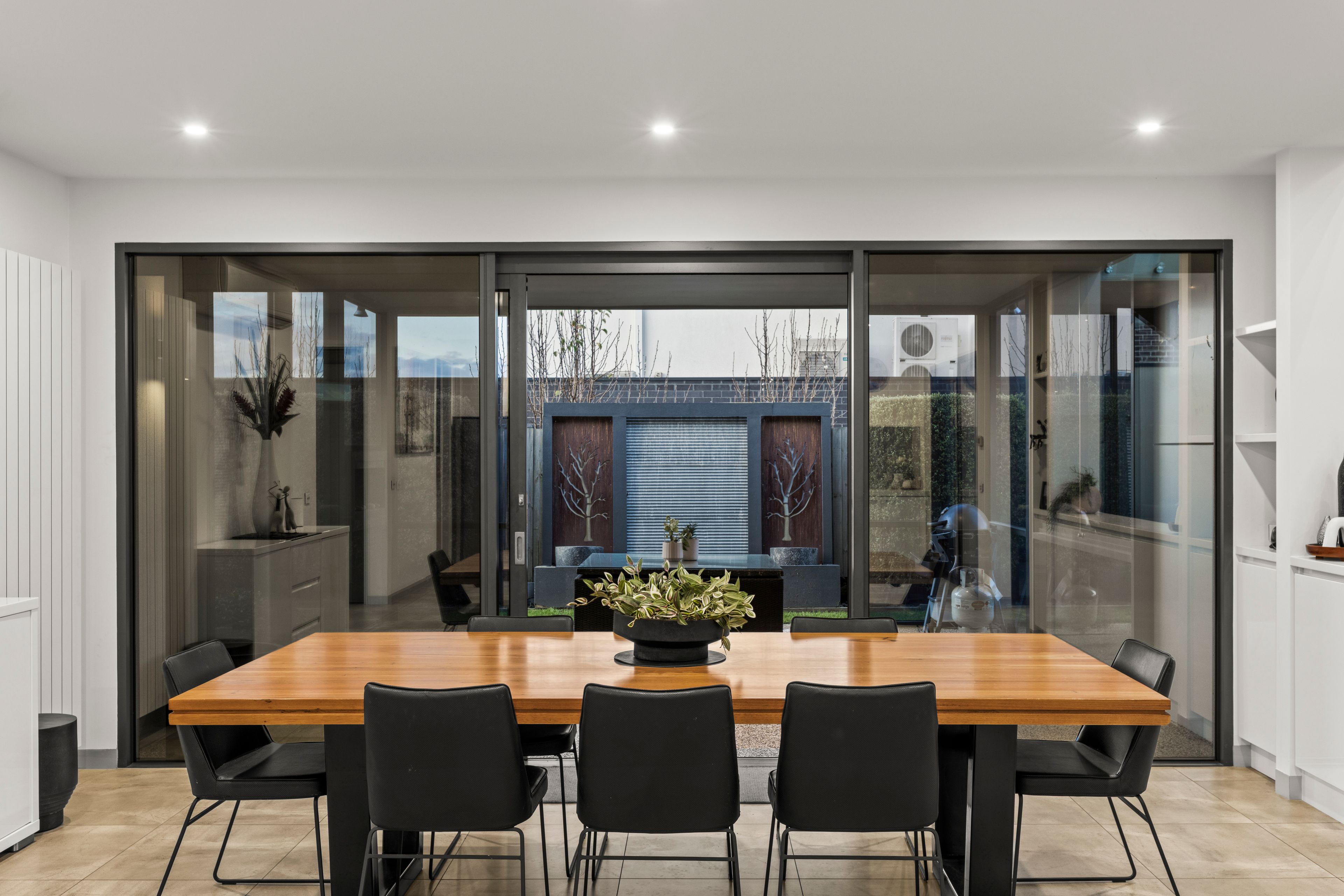 9 Karrakatta Grove — photo 8 of 28