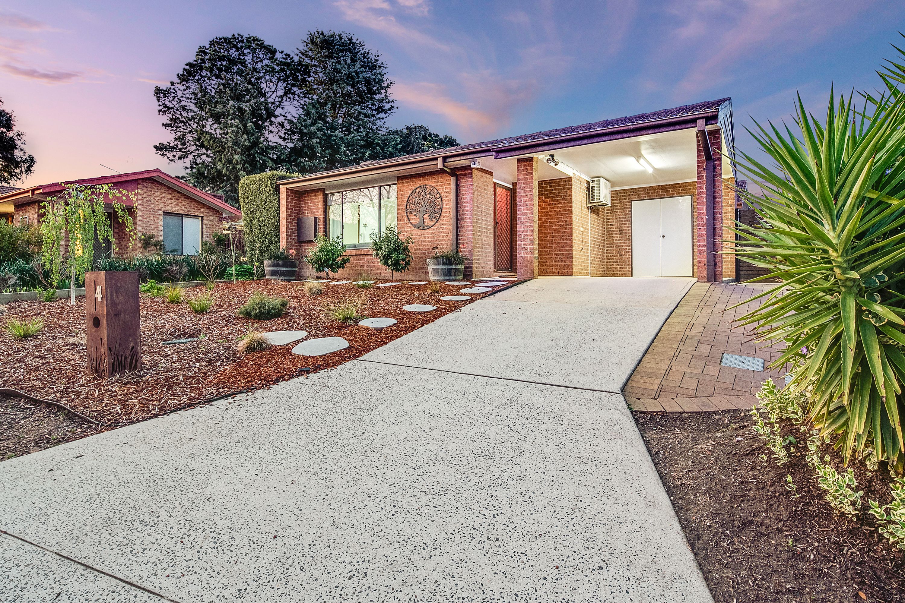 4 Simons Close, McKellar, ACT 2617 Sold House Ray White Canberra