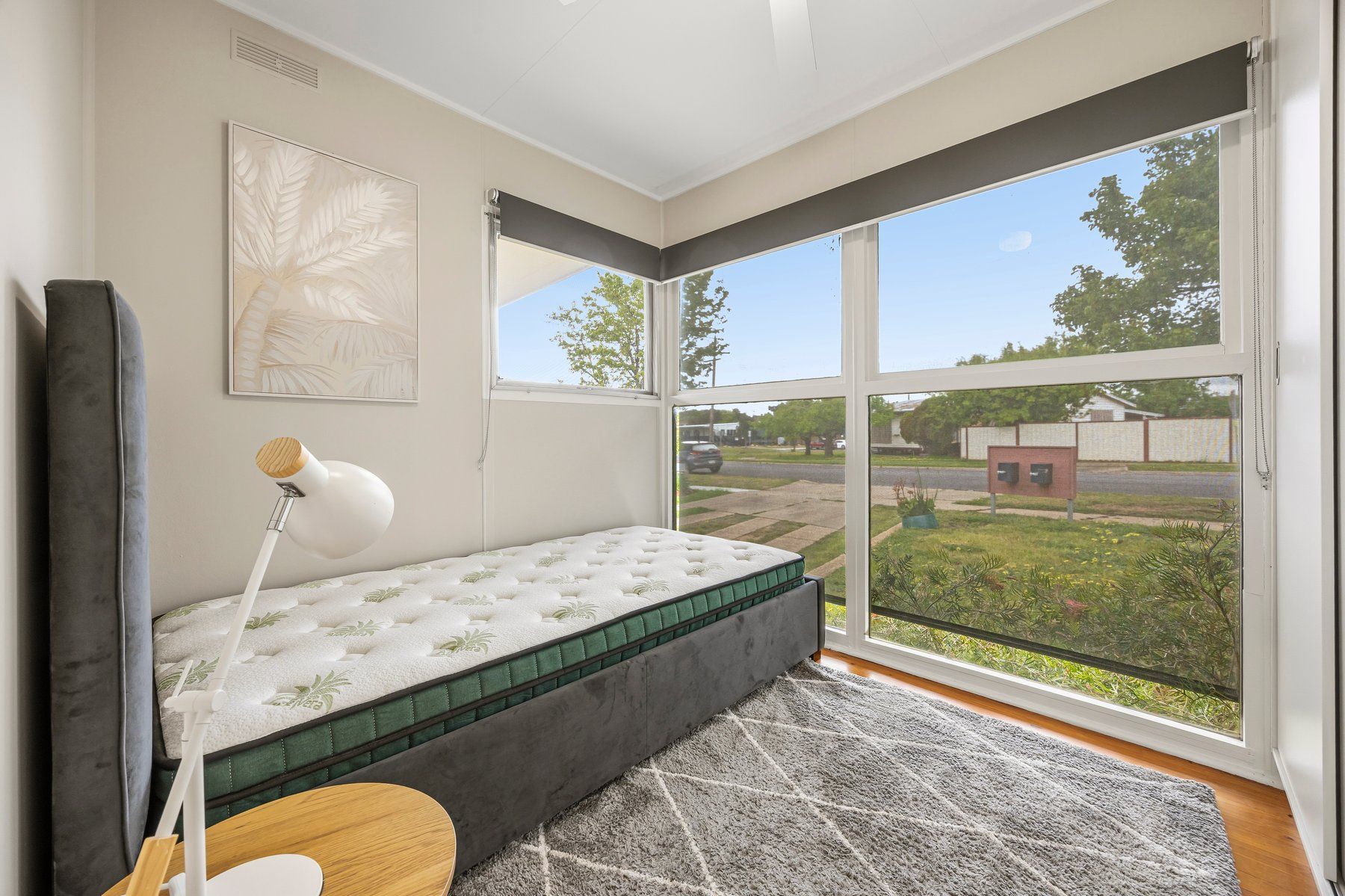 2/4 Sutherland Street — photo 9 of 12