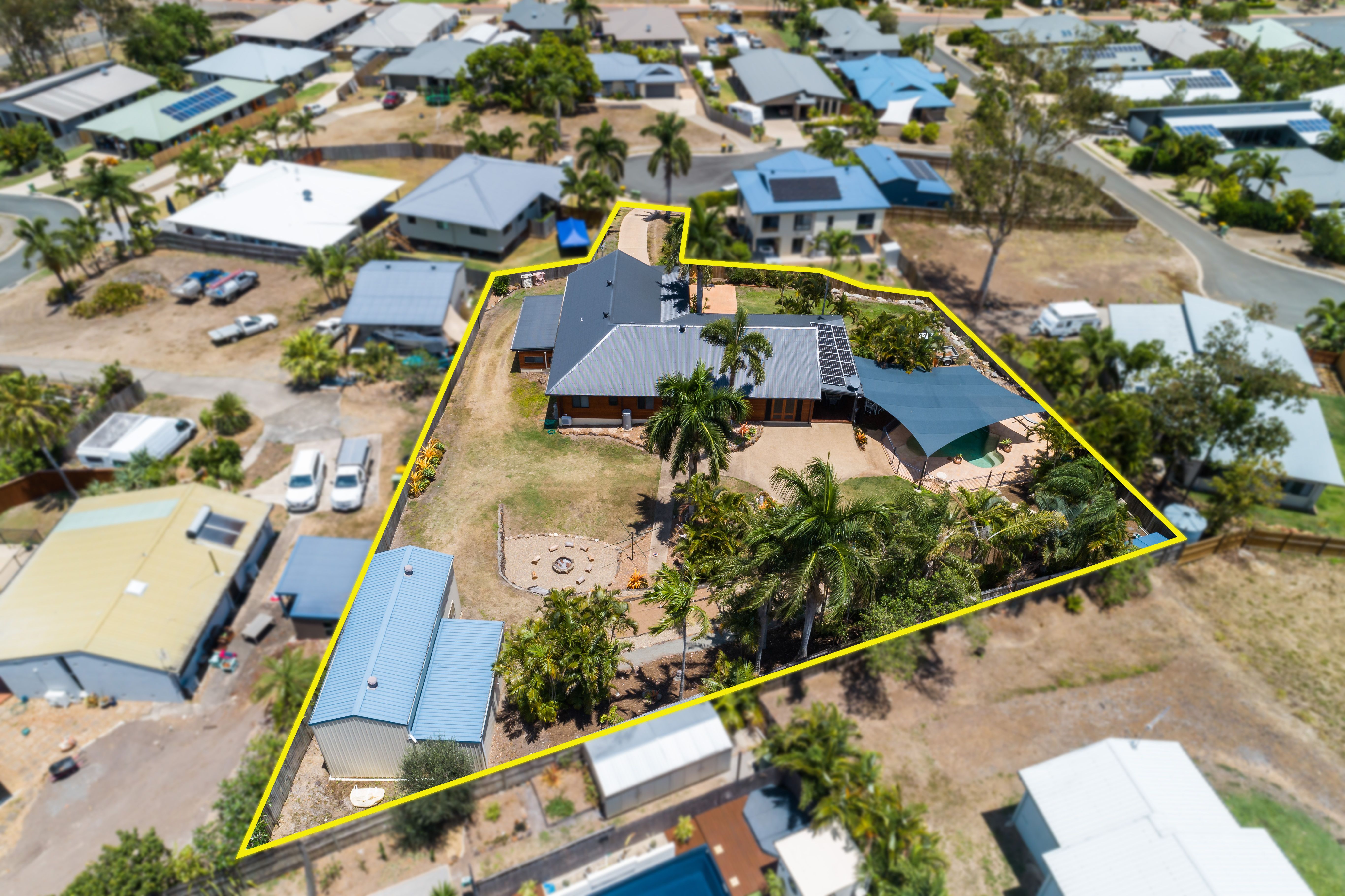 5 Linscot Close, Cannonvale QLD 4802