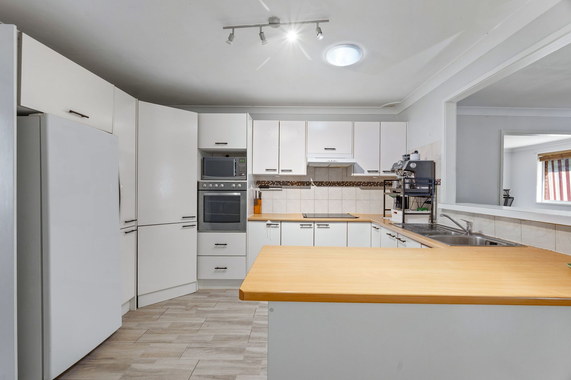57 Newham Drive, Cambridge Gardens, NSW