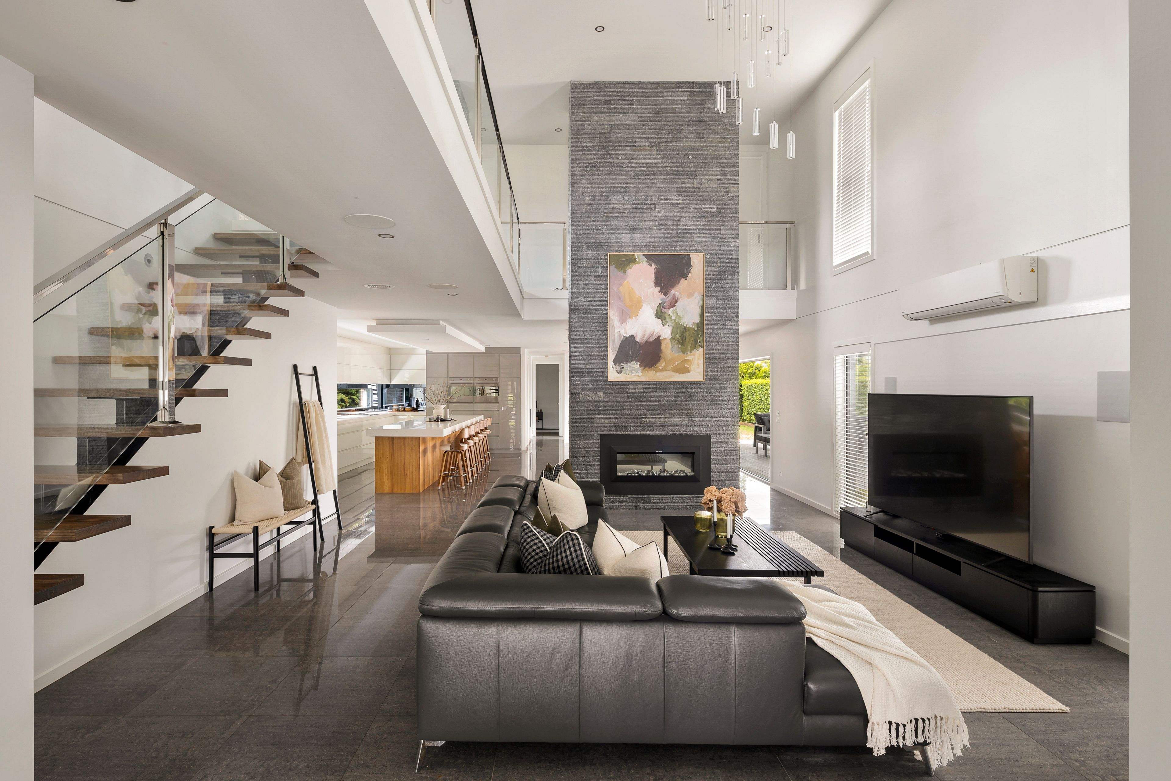 10 Koetong Parade, Mount Eliza, VIC 3930