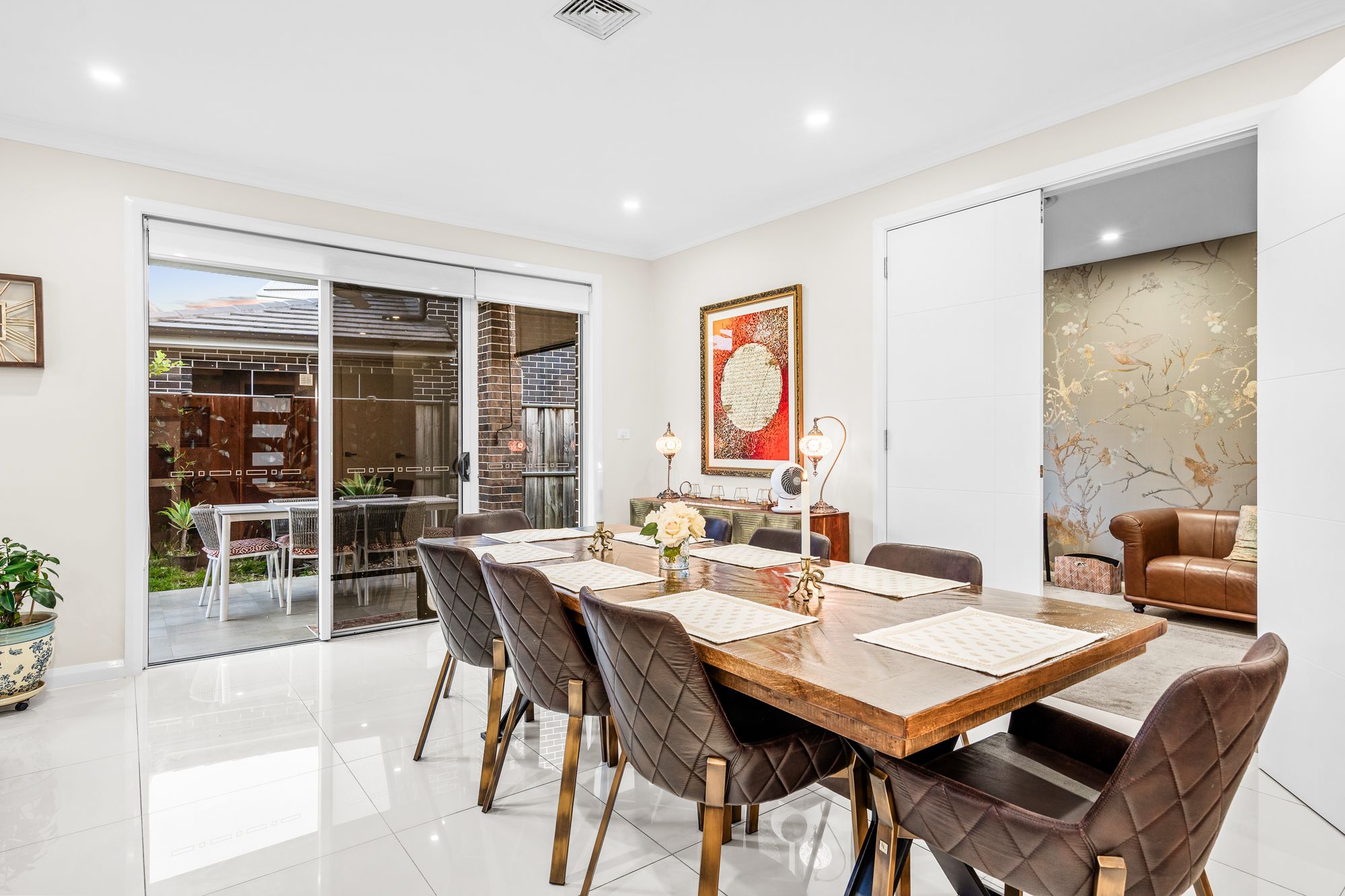 2 Lapstone Street — photo 8 of 22