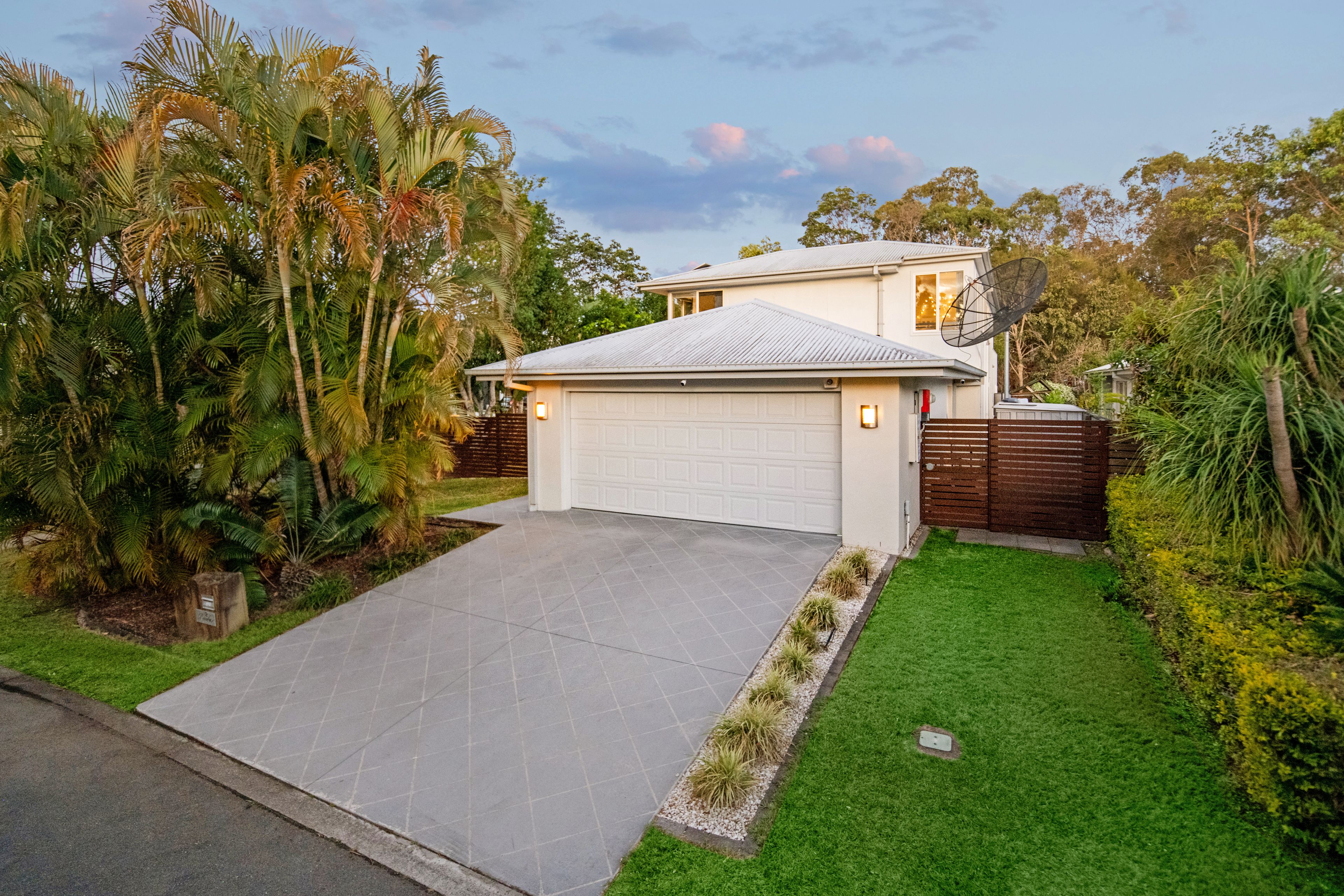 2 Nalbaugh Lane, Parkinson QLD 4115
