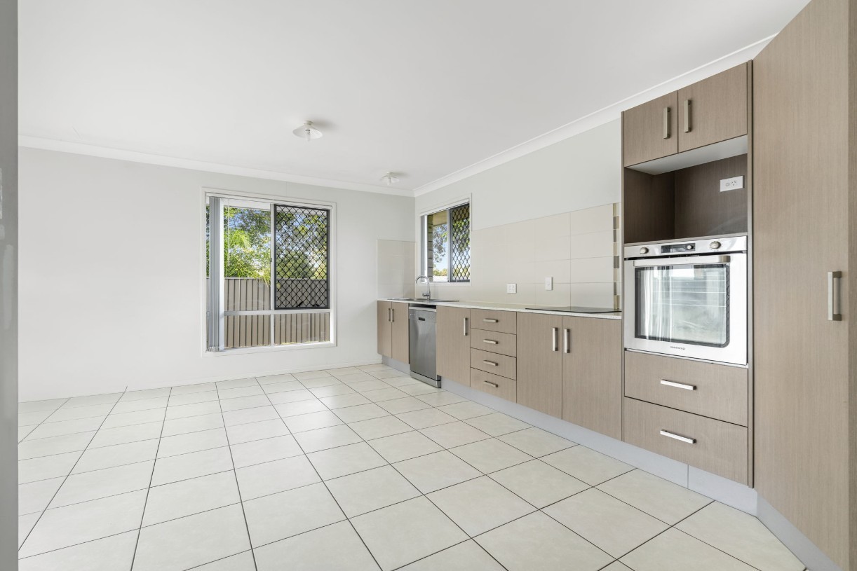 6a Lacebark Street, Crestmead, QLD 4132