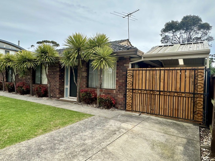 1/4 McHaffie Drive, Cowes, VIC 3922