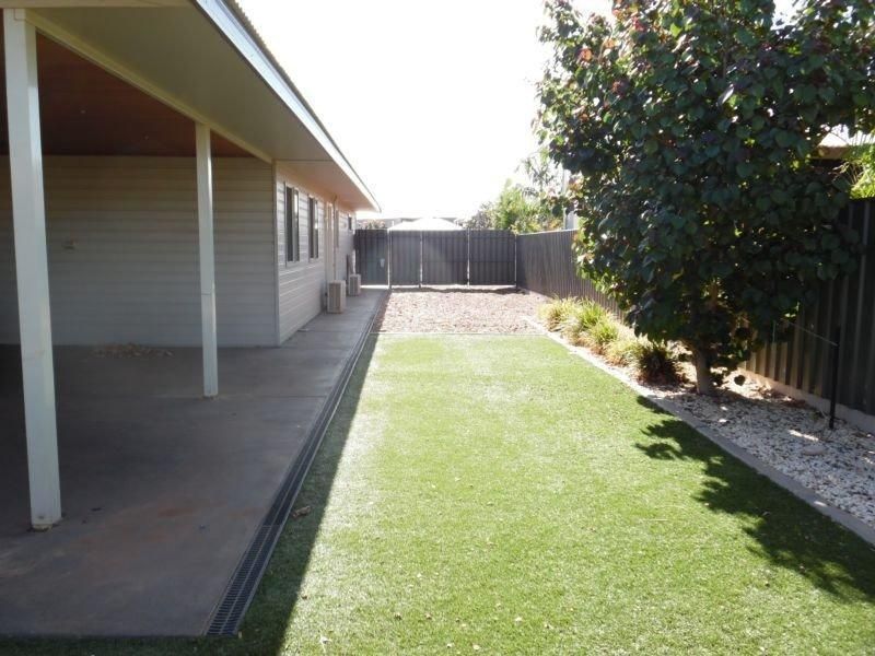 44 Tharnda, Baynton, WA 6714