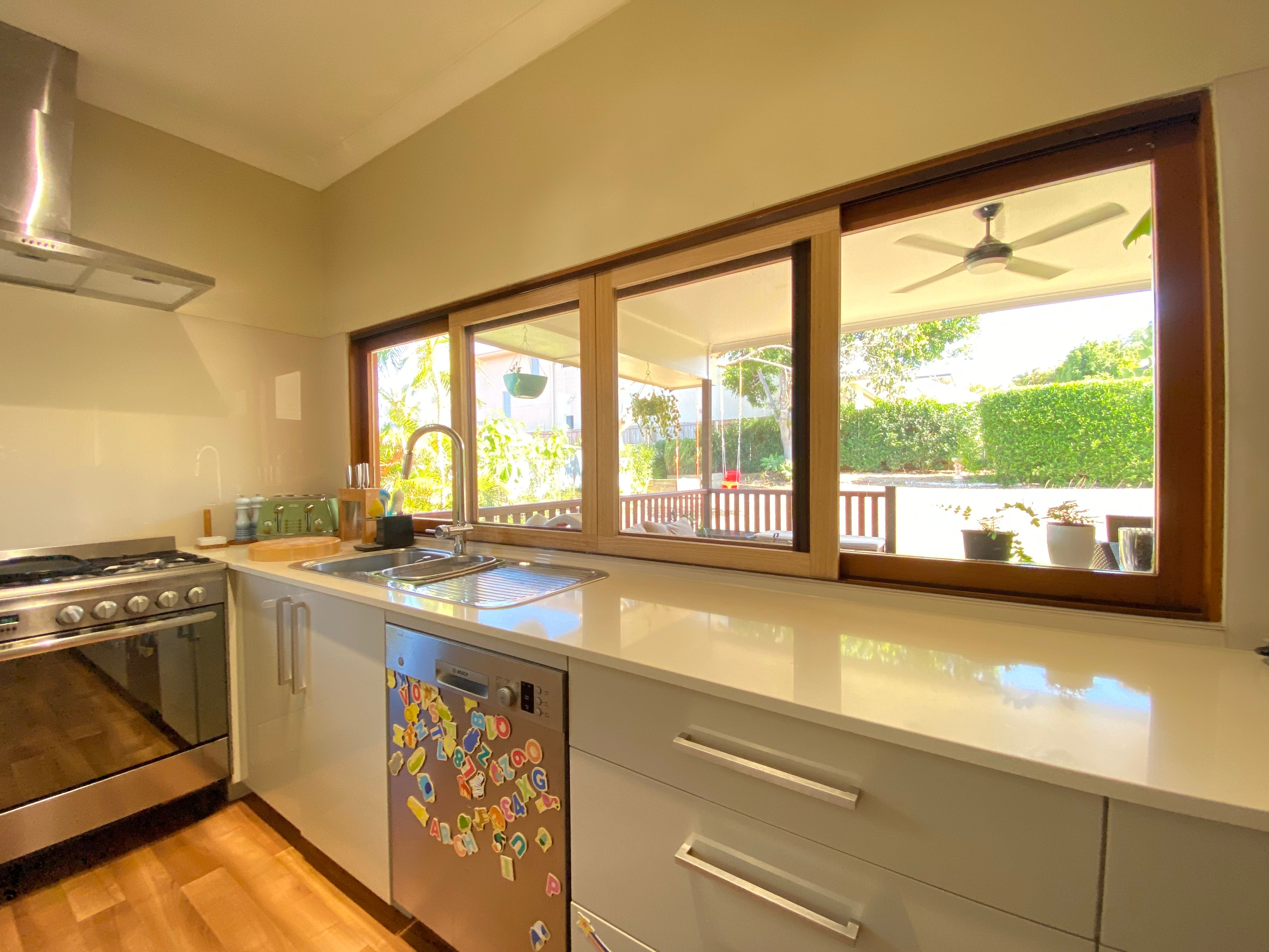 175 Cracknell Road, Tarragindi, QLD 4121
