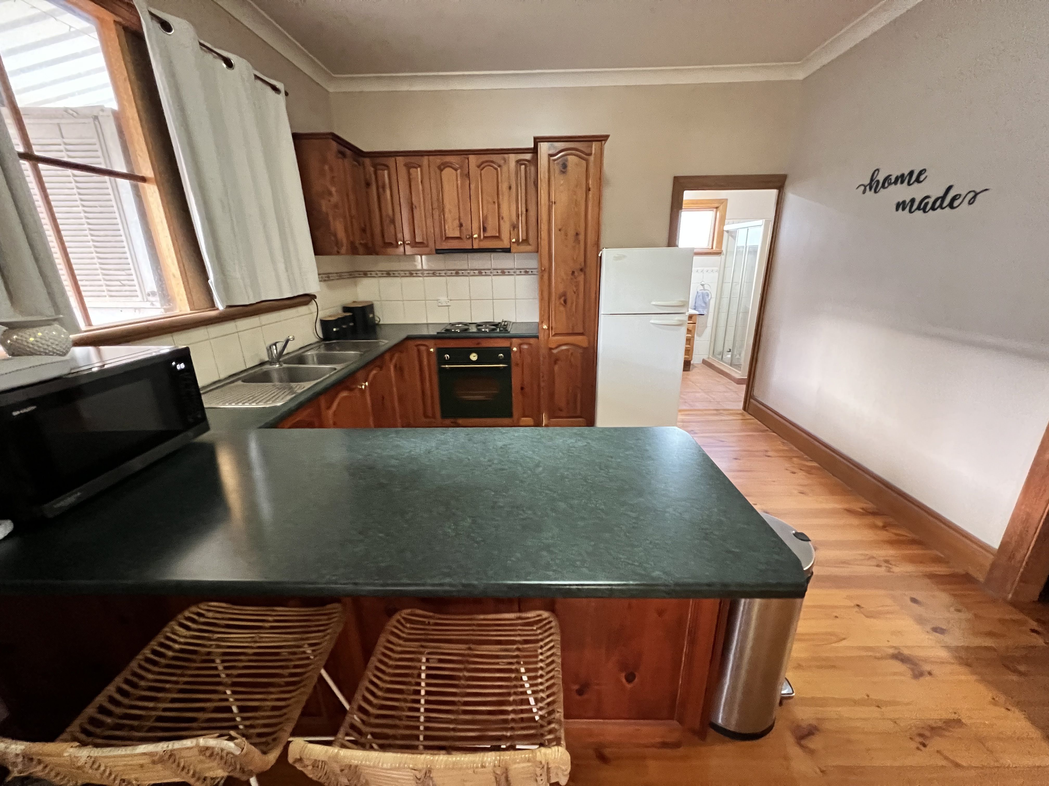 184 Ryan Street — photo 10 of 12