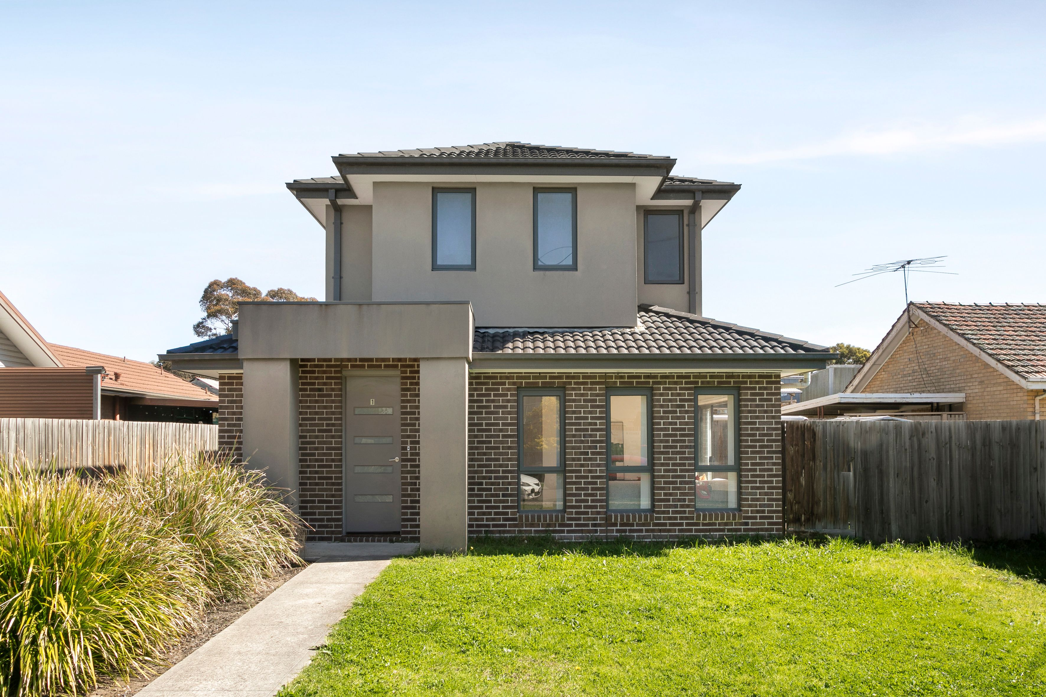 1/7 Tabilk Street — photo from Ray White Coburg