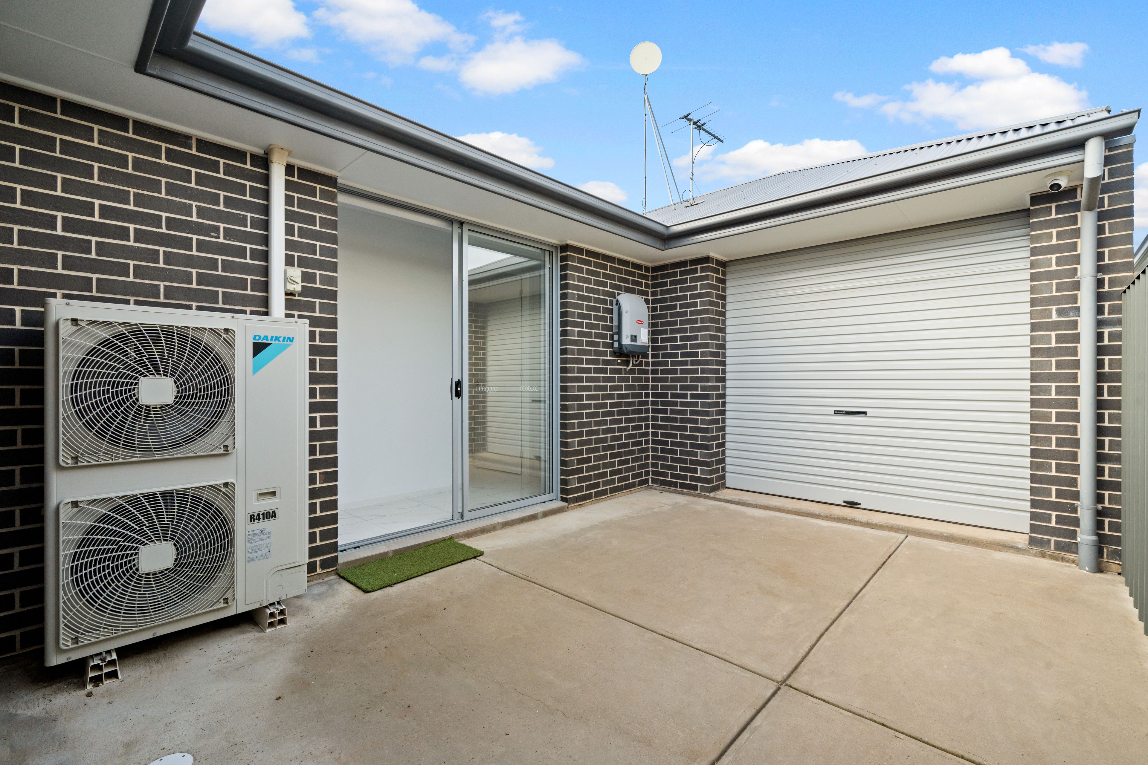 8 Malcolm Street — photo 18 of 21