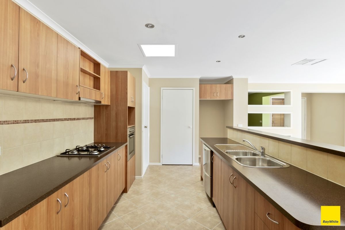 21 Stringybark Close, Manor Lakes, VIC 3024
