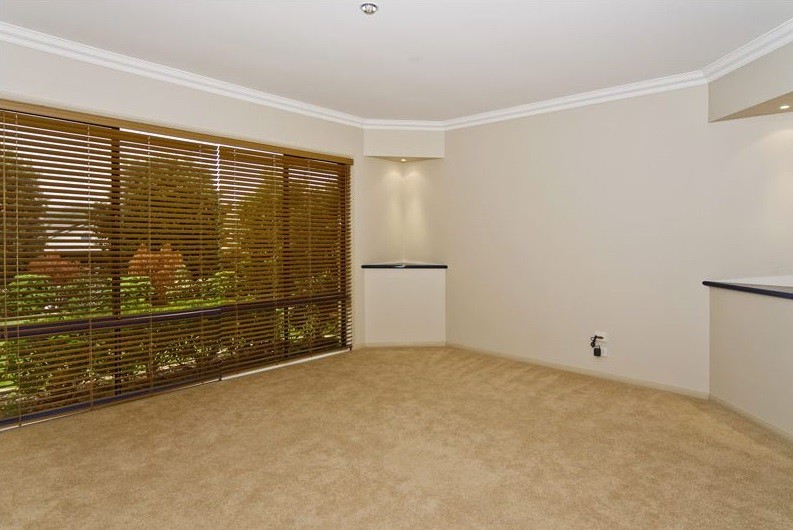 5 Brittany Drive, Oxenford, QLD 4210