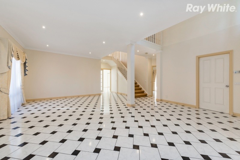 16 Armagh Crescent, Wantirna South, VIC 3152
