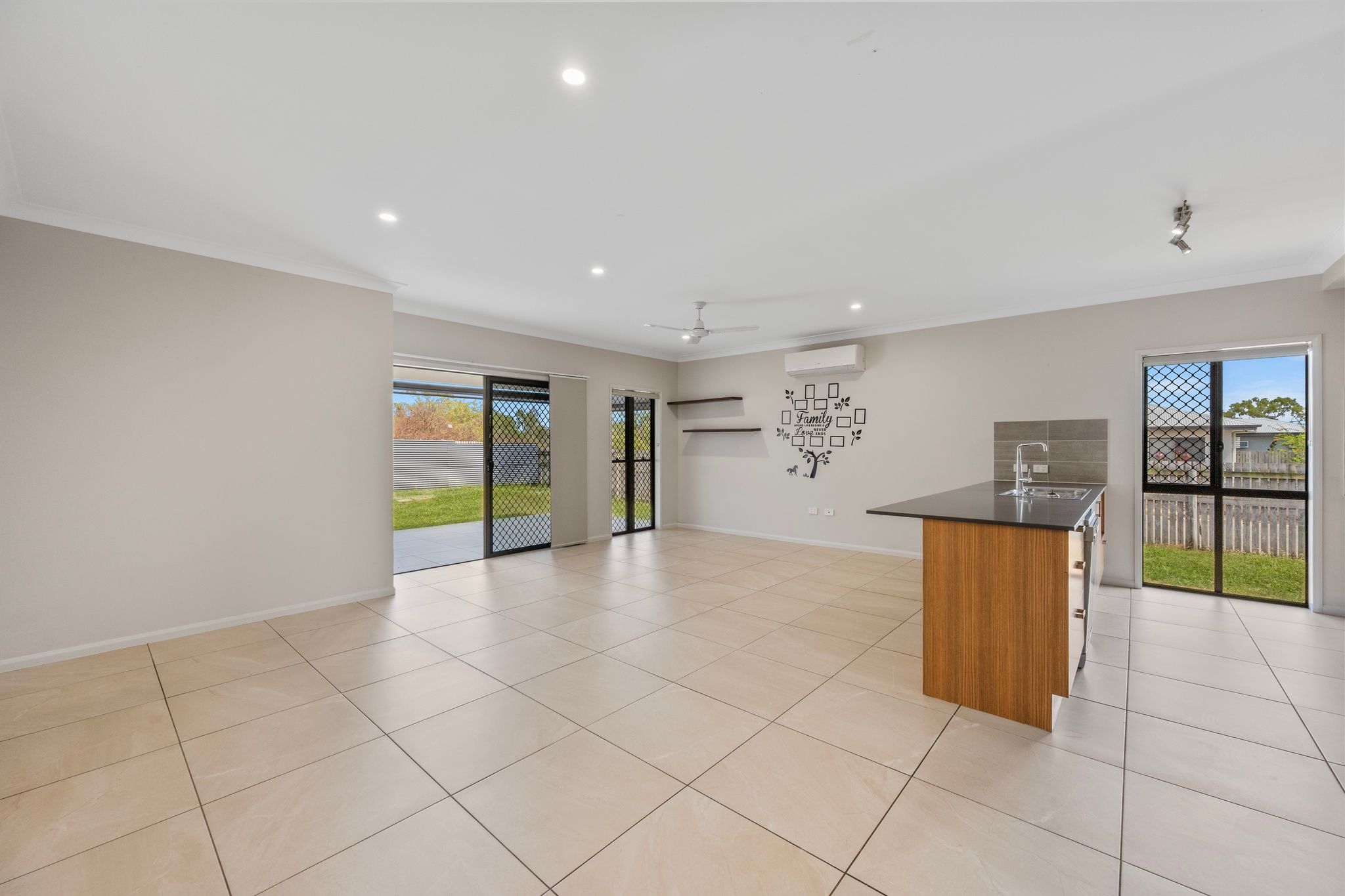 11 Tarrango Link, Deeragun, QLD 4818