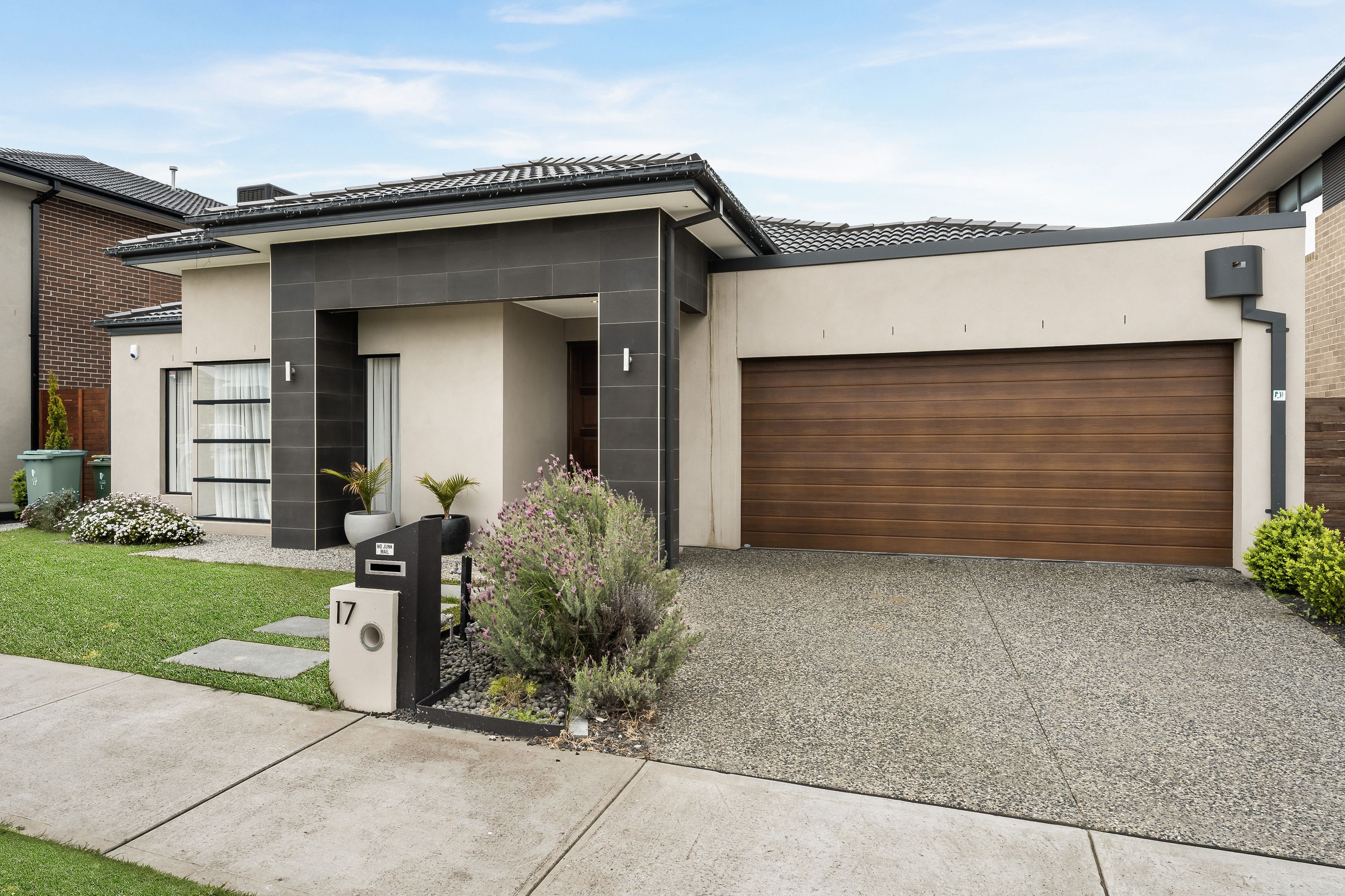 17 Grabke Avenue, Clyde North, VIC 3978