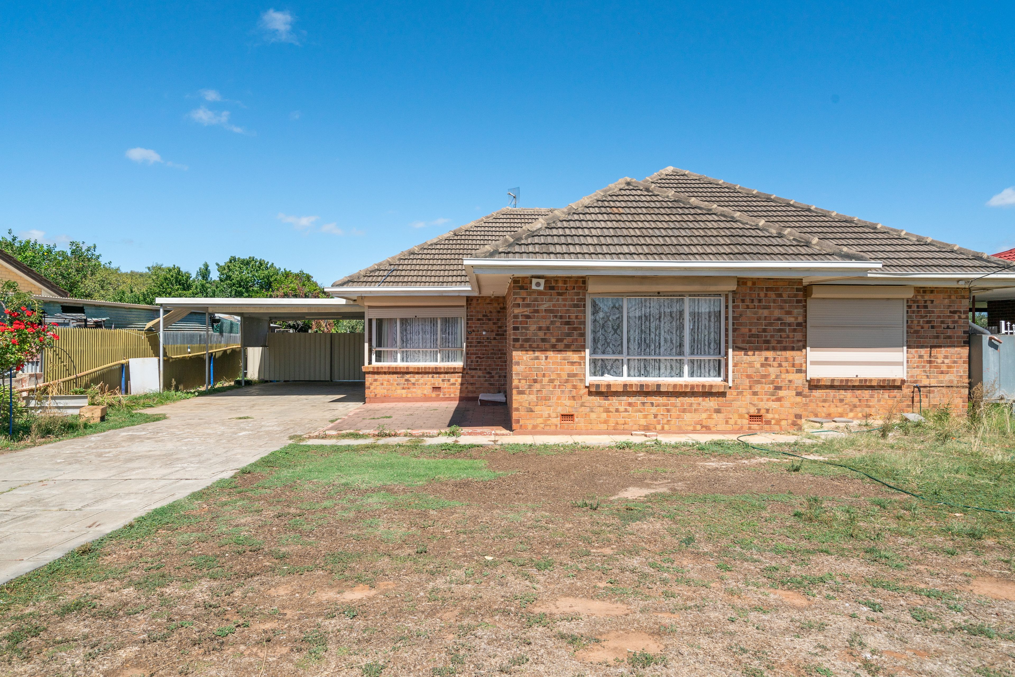 8 Universal Road, Salisbury Downs SA 5108