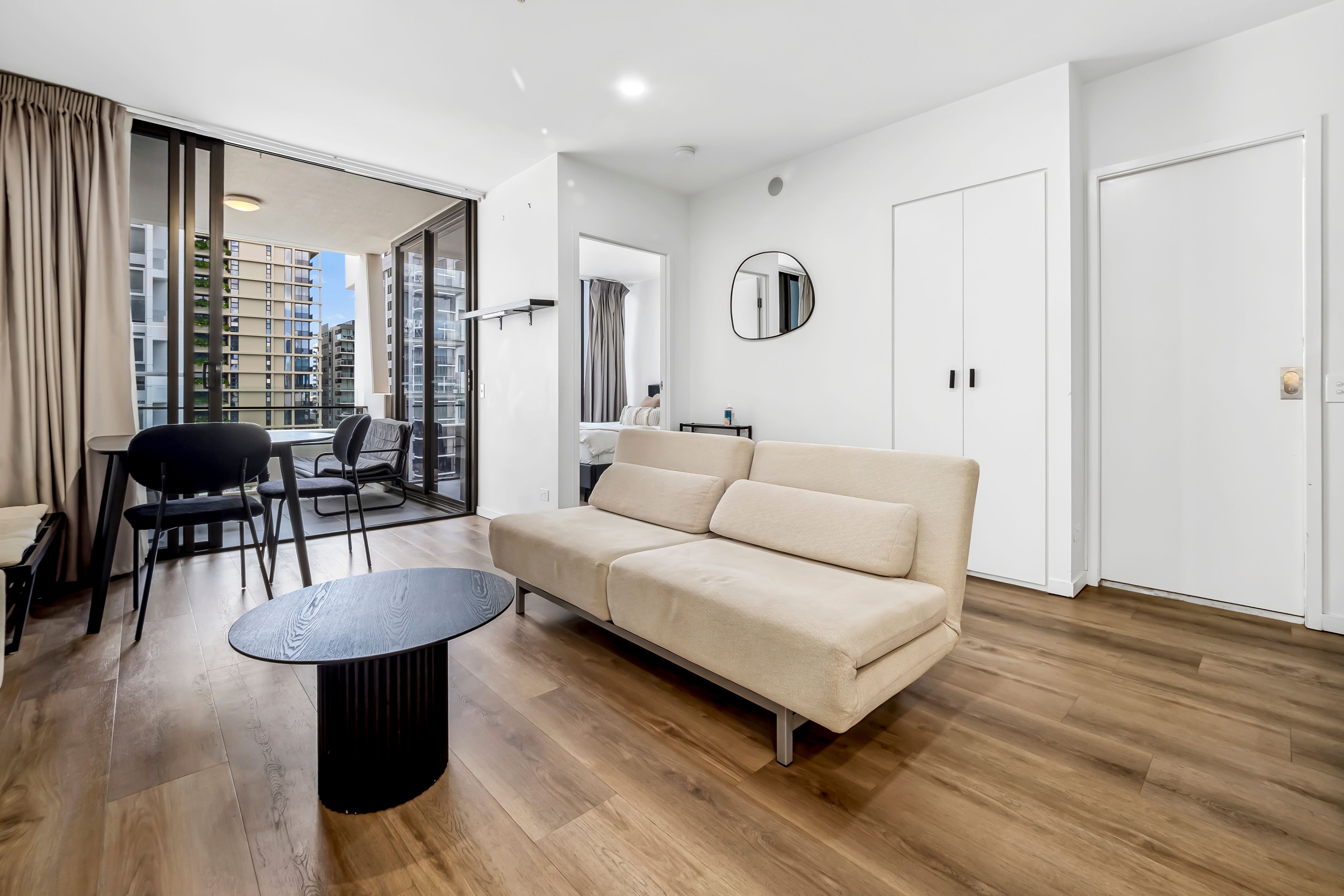 802/49 Cordelia Street — photo 5 of 21