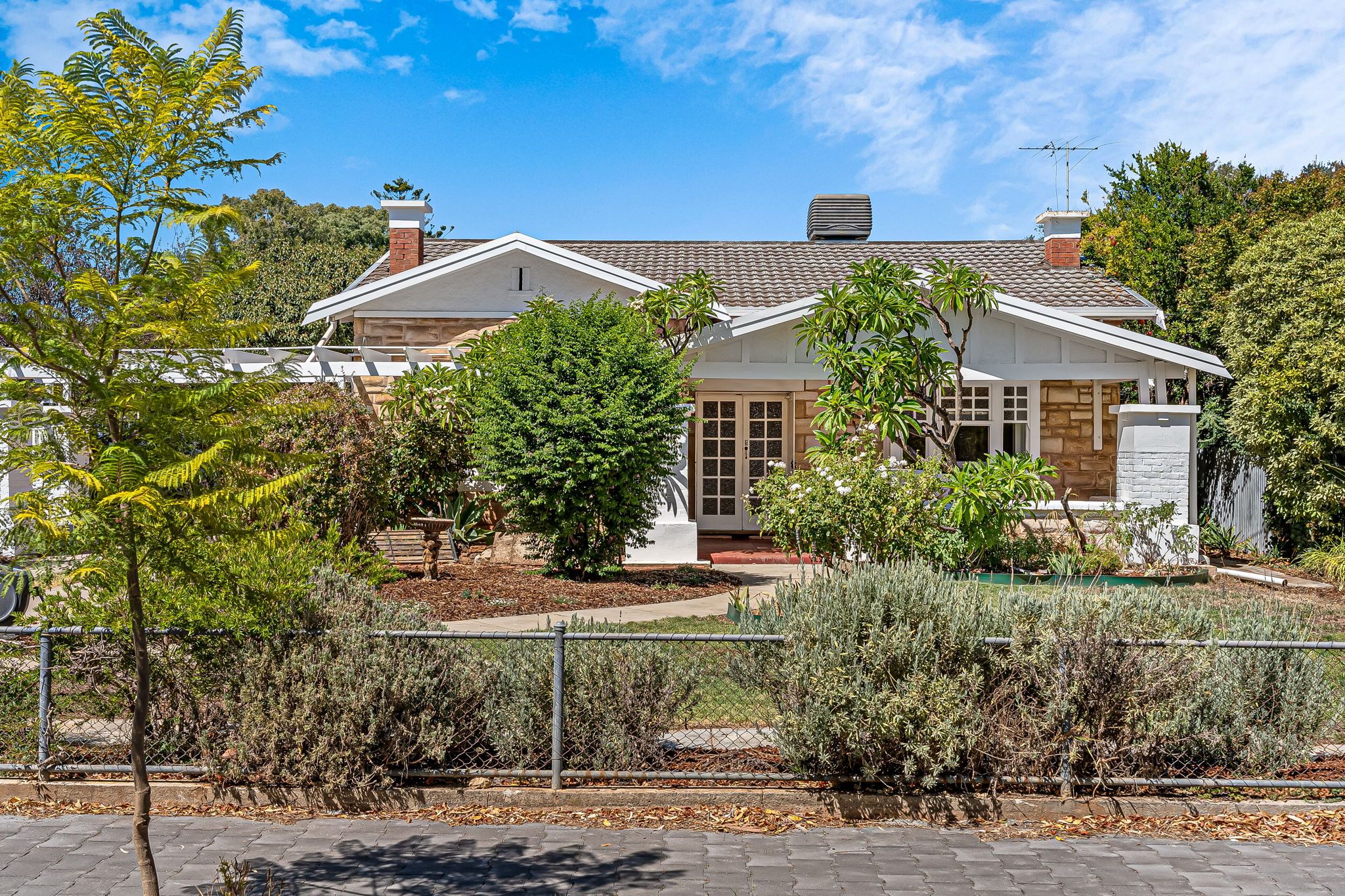 4 Claire Street, Lower Mitcham, SA 5062