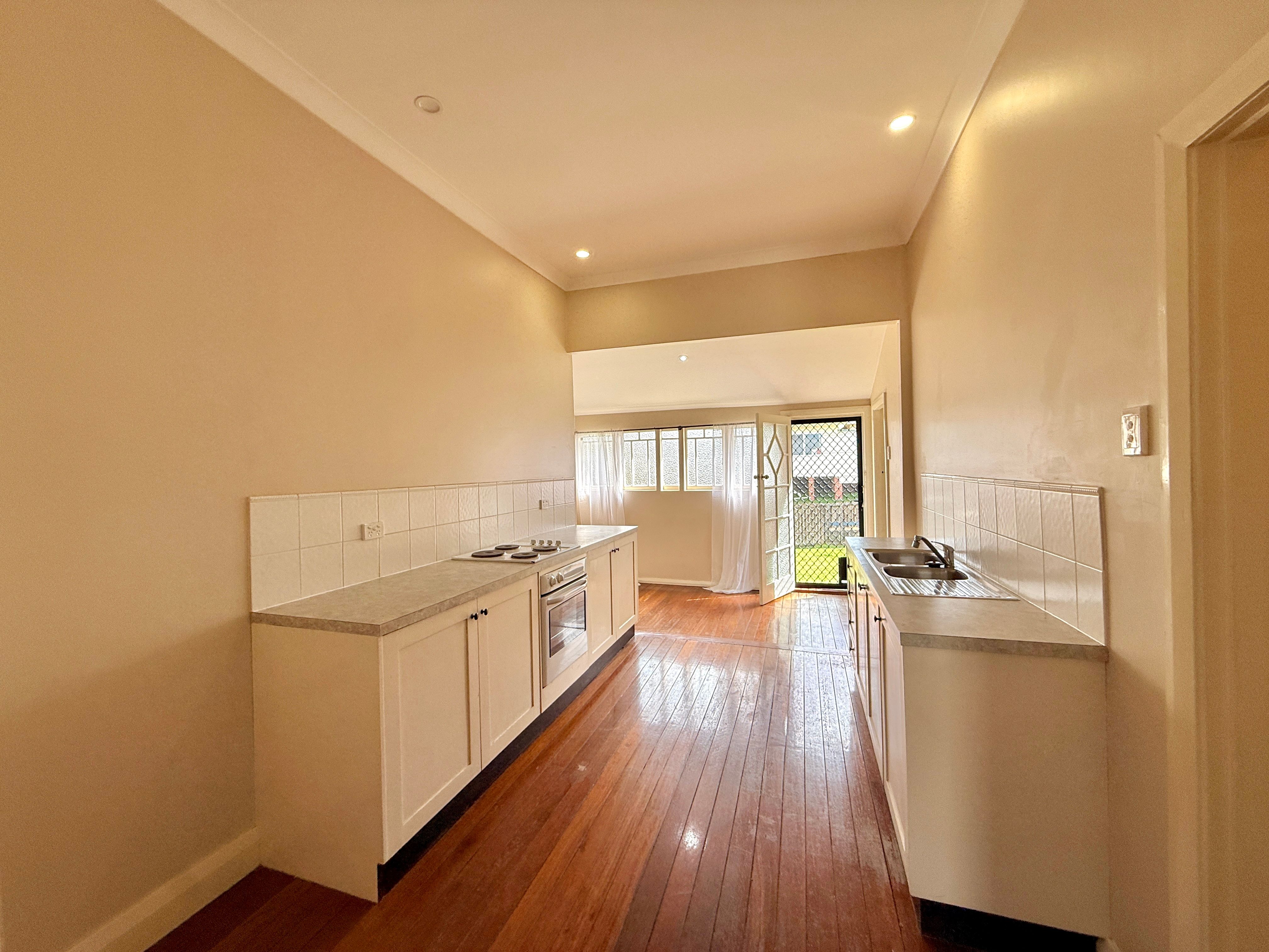 107 Wynter Street — photo 3 of 13