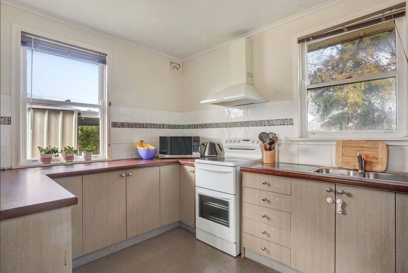 21 Eleebana Street, Koonawarra, NSW 2530