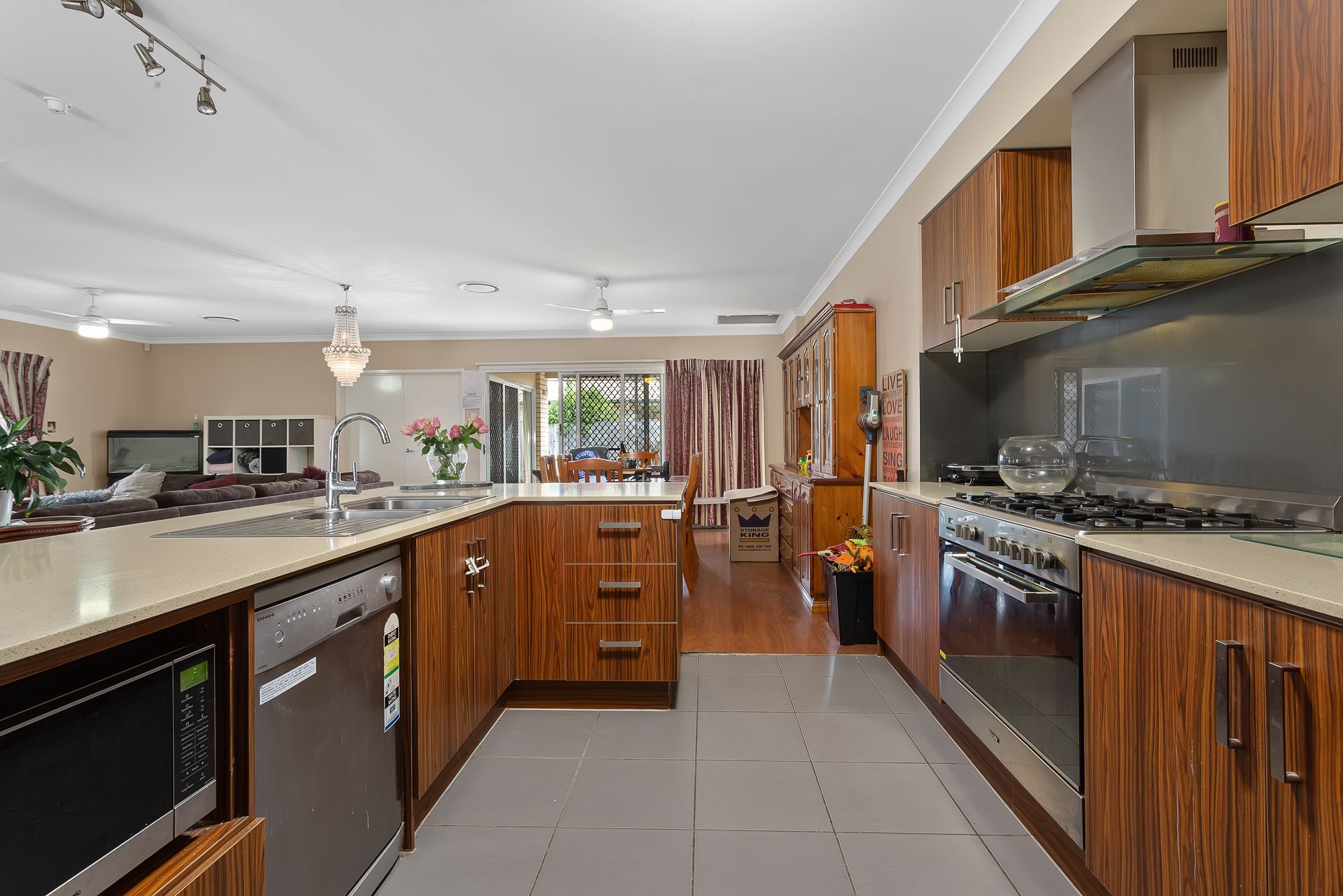 10 Gardenia Circuit, Heathwood, QLD 4110