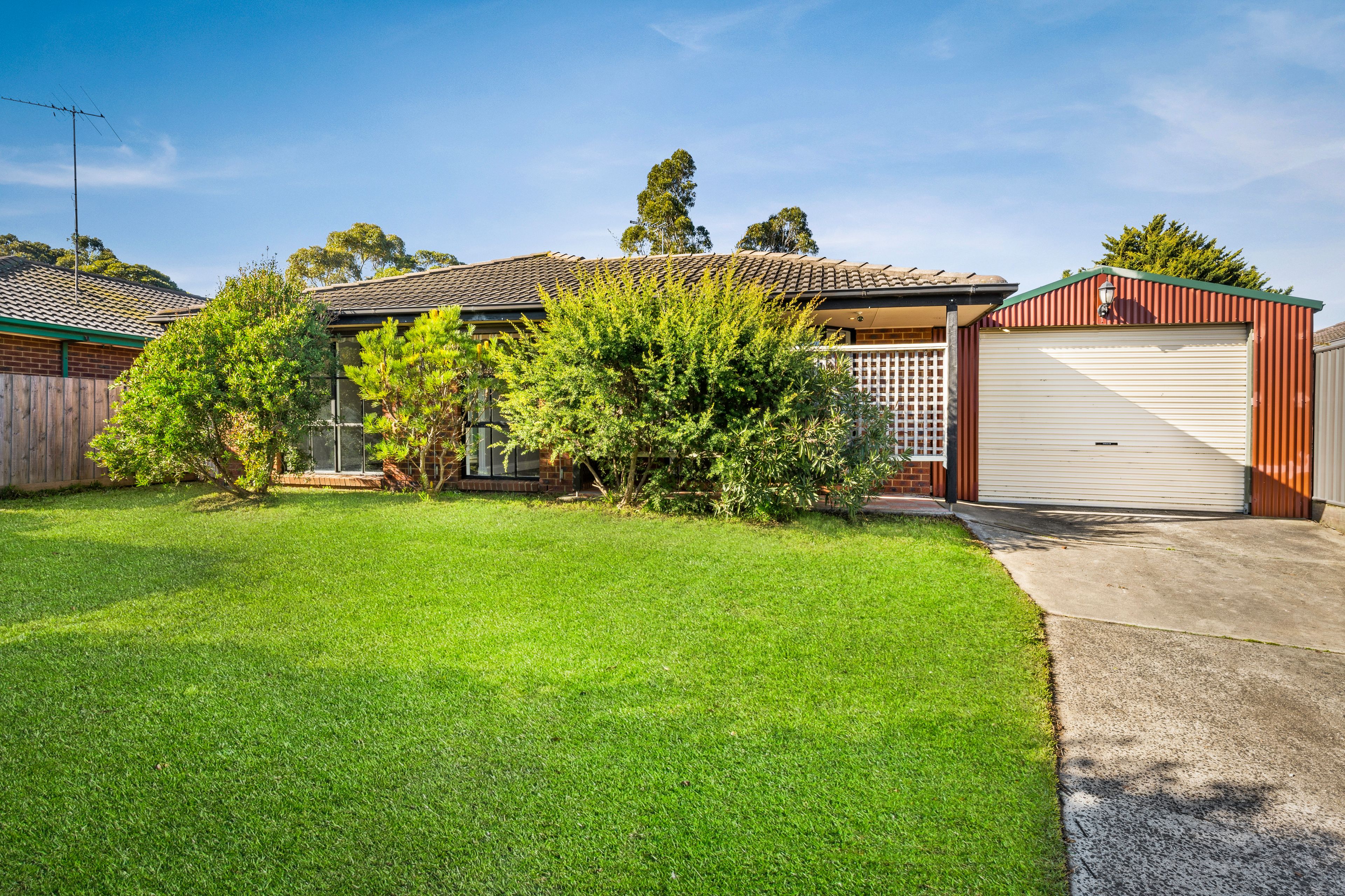 8 Pommel Street, Pakenham, VIC 3810