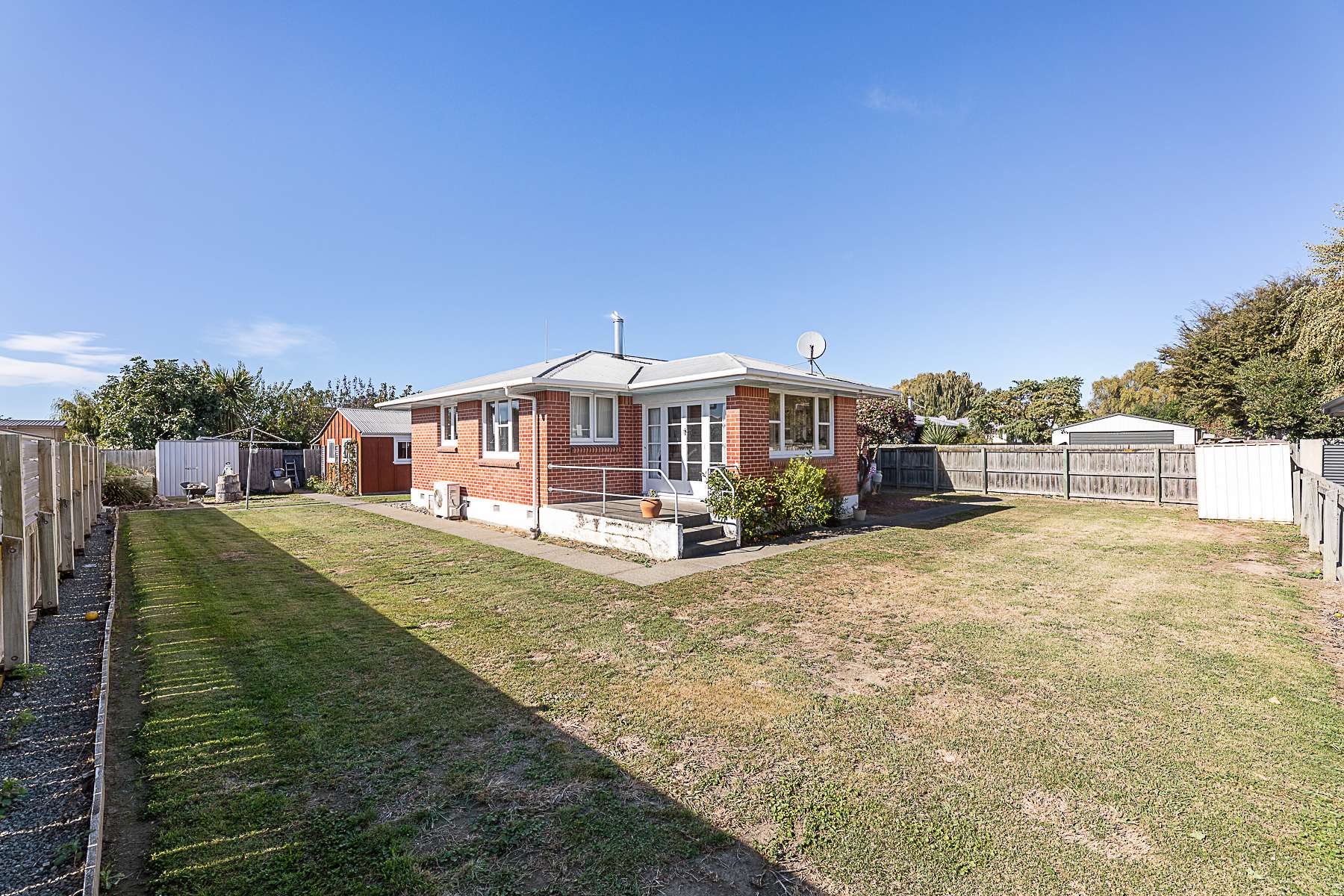 21 Holdaway Street photo 16