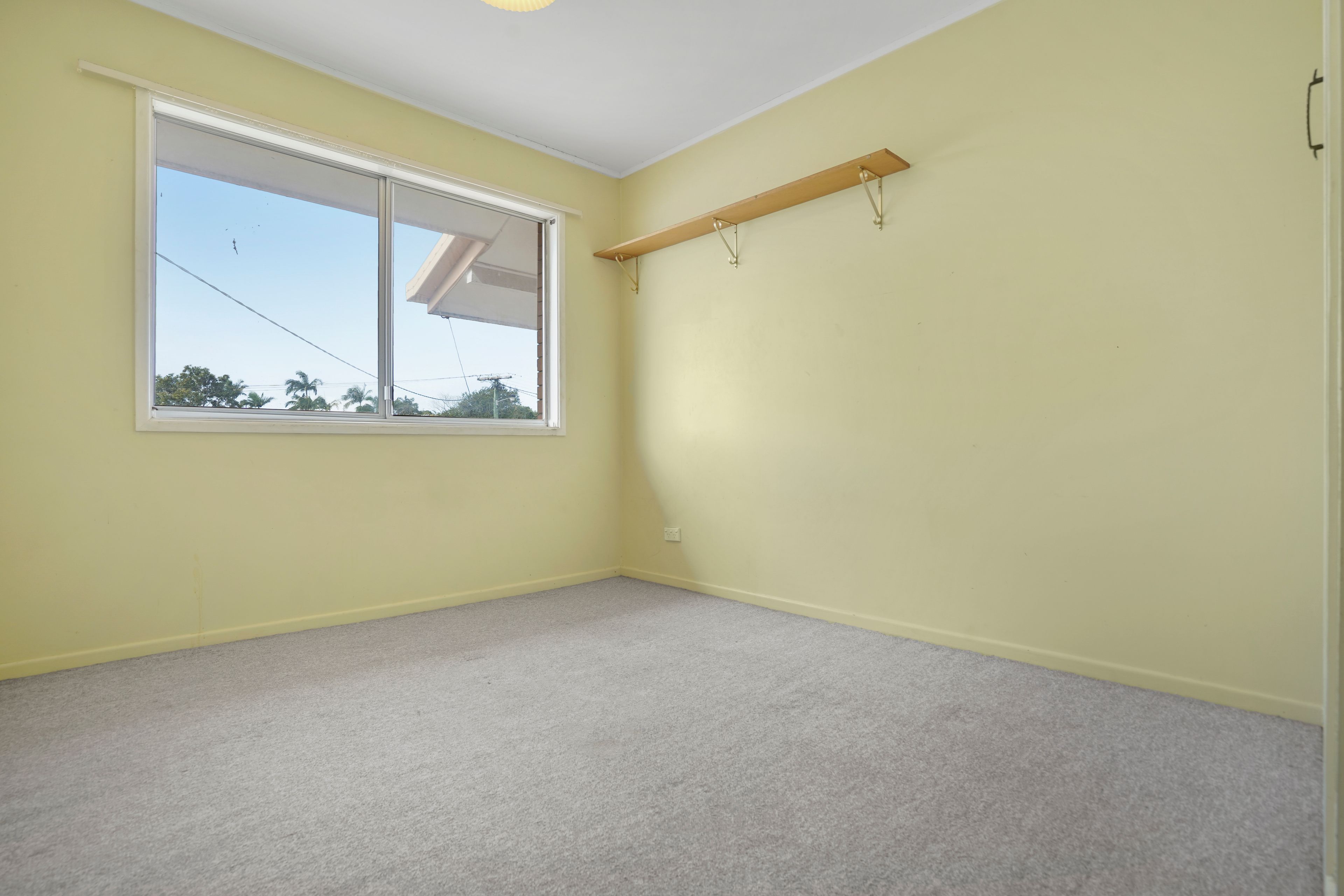 18 Cabarita Street — photo 10 of 24