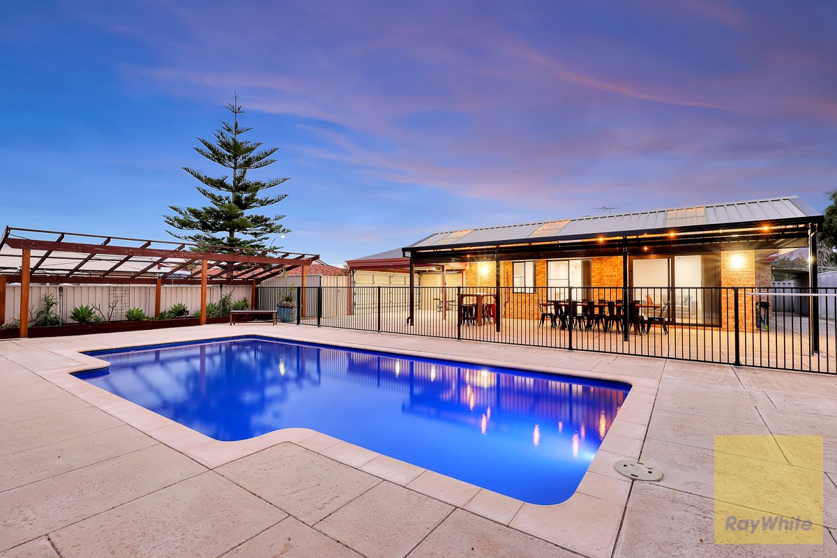 3 Vanilla Glade, Kenwick, WA 6107