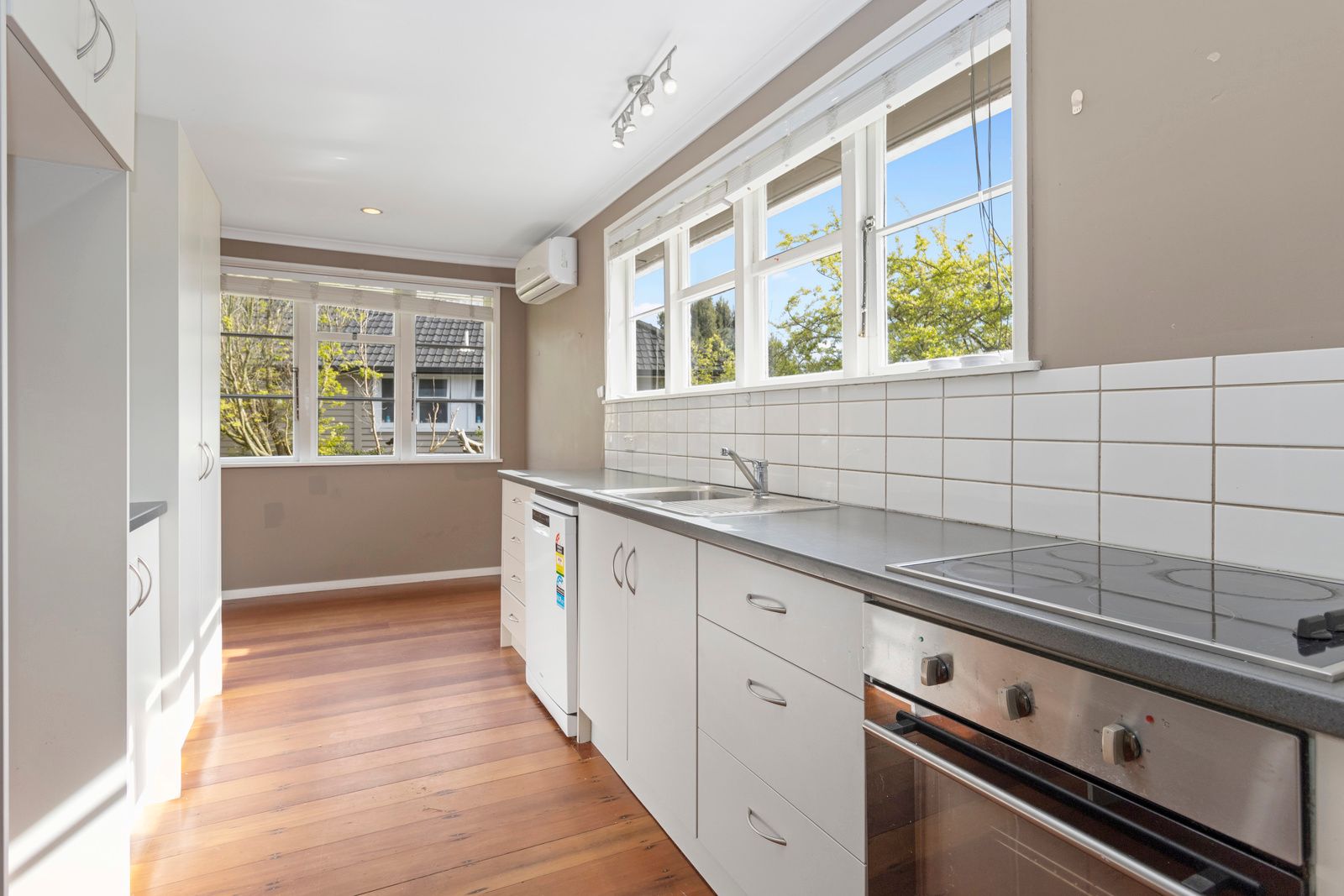 6 Paul Crescent, Fairfield, Hamilton City