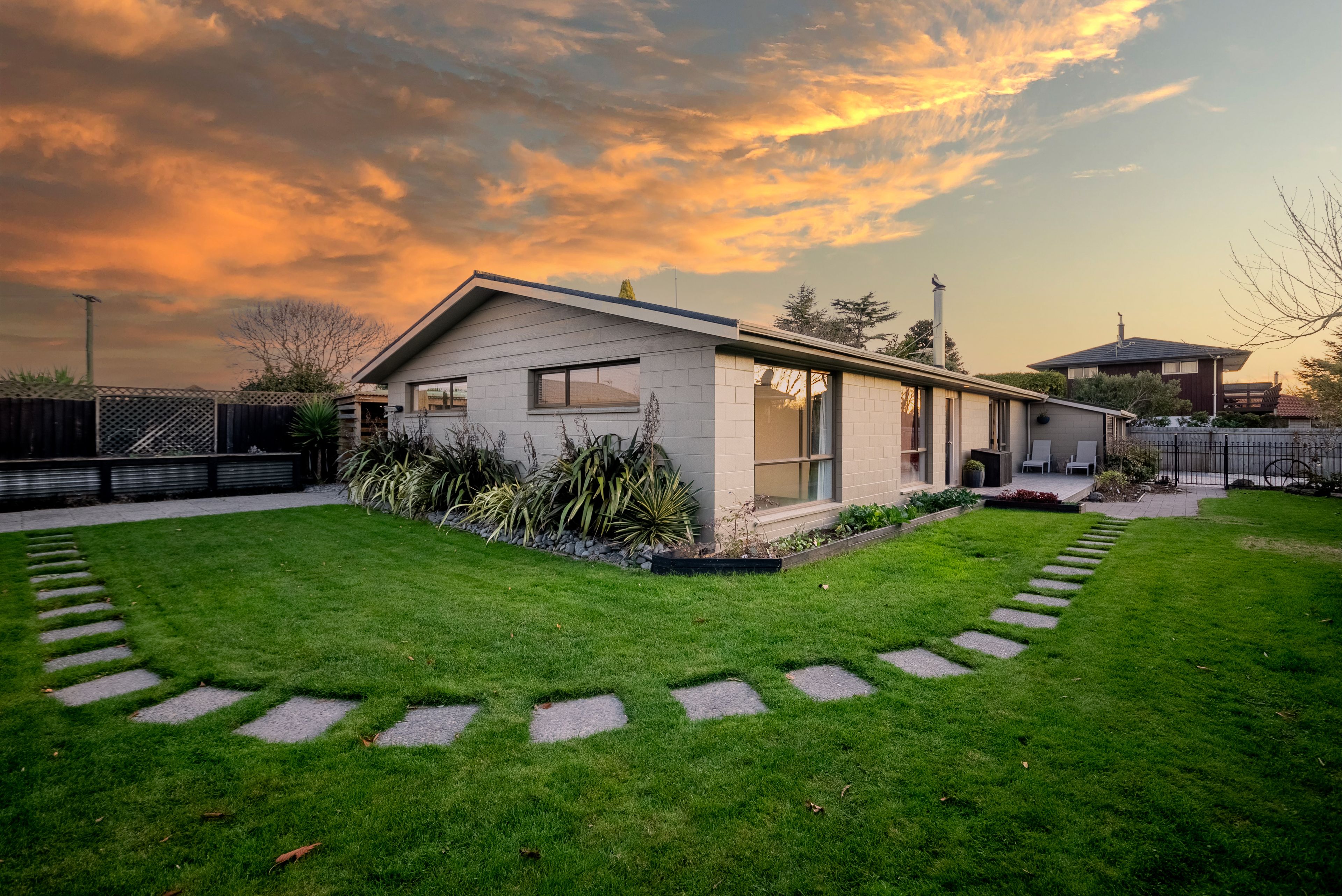 8A Fenmere Place, Burwood, Christchurch City 8061 Sold House Ray