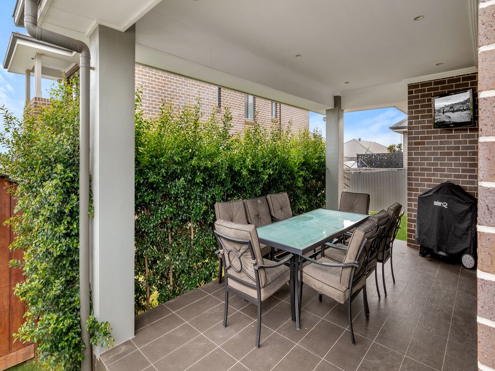 27 Hansford Street, Oran Park, NSW 2570