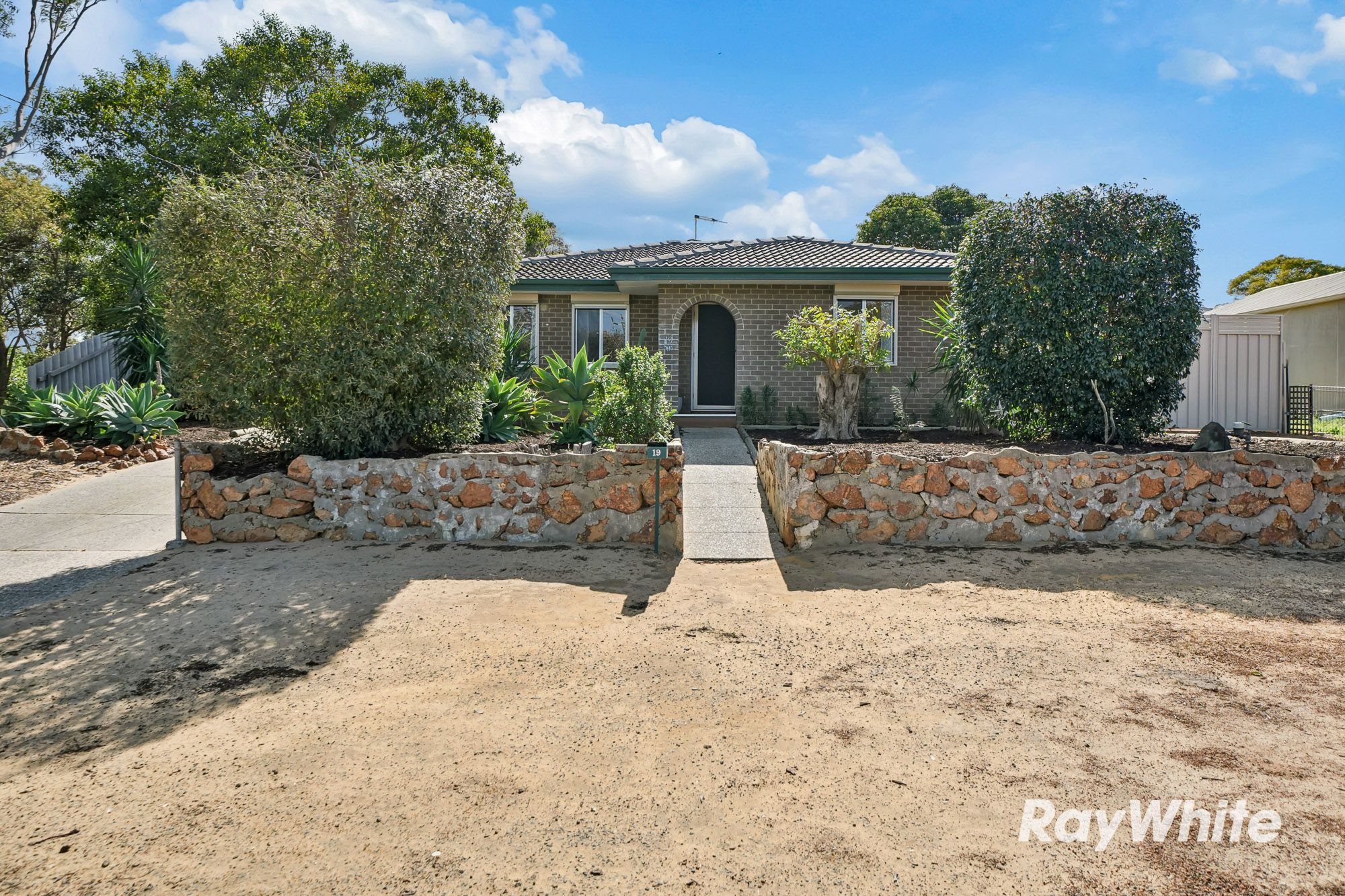 19 Jubilee Road — photo 30 of 30