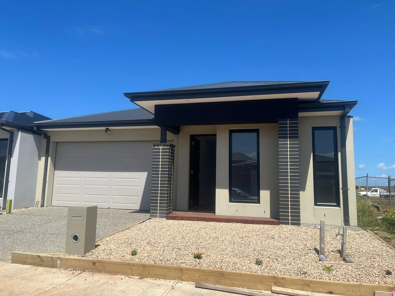 15 Brushton Street, MANOR LAKES, VIC 3024