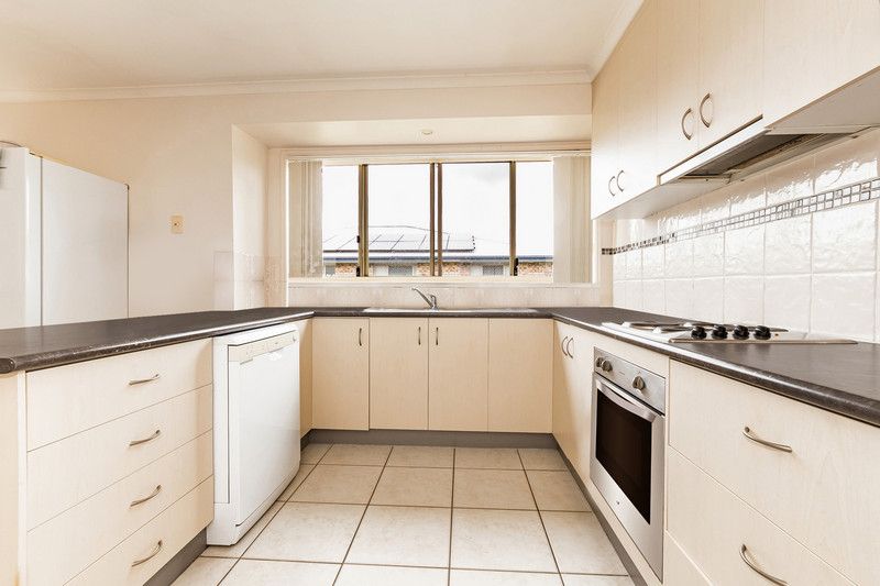 29 Links Court, Kin Kora, QLD 4680