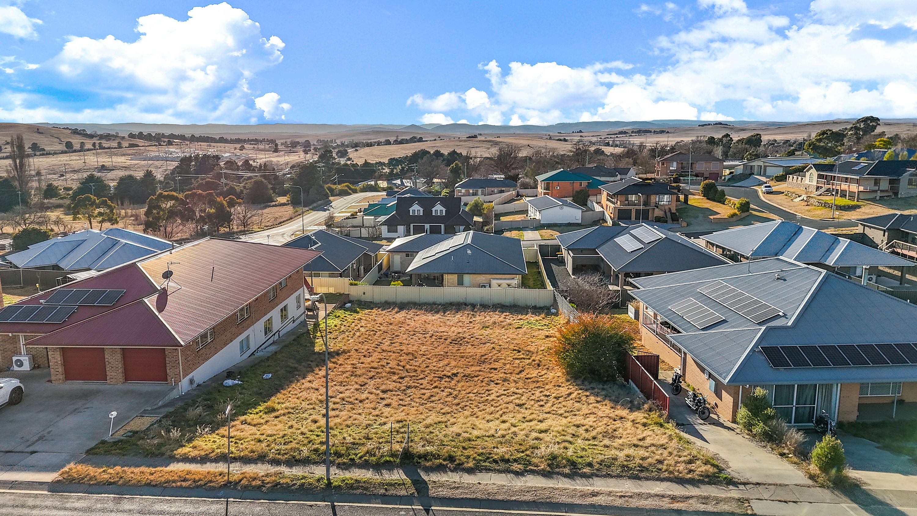 8 East Camp Drive, Cooma NSW 2630