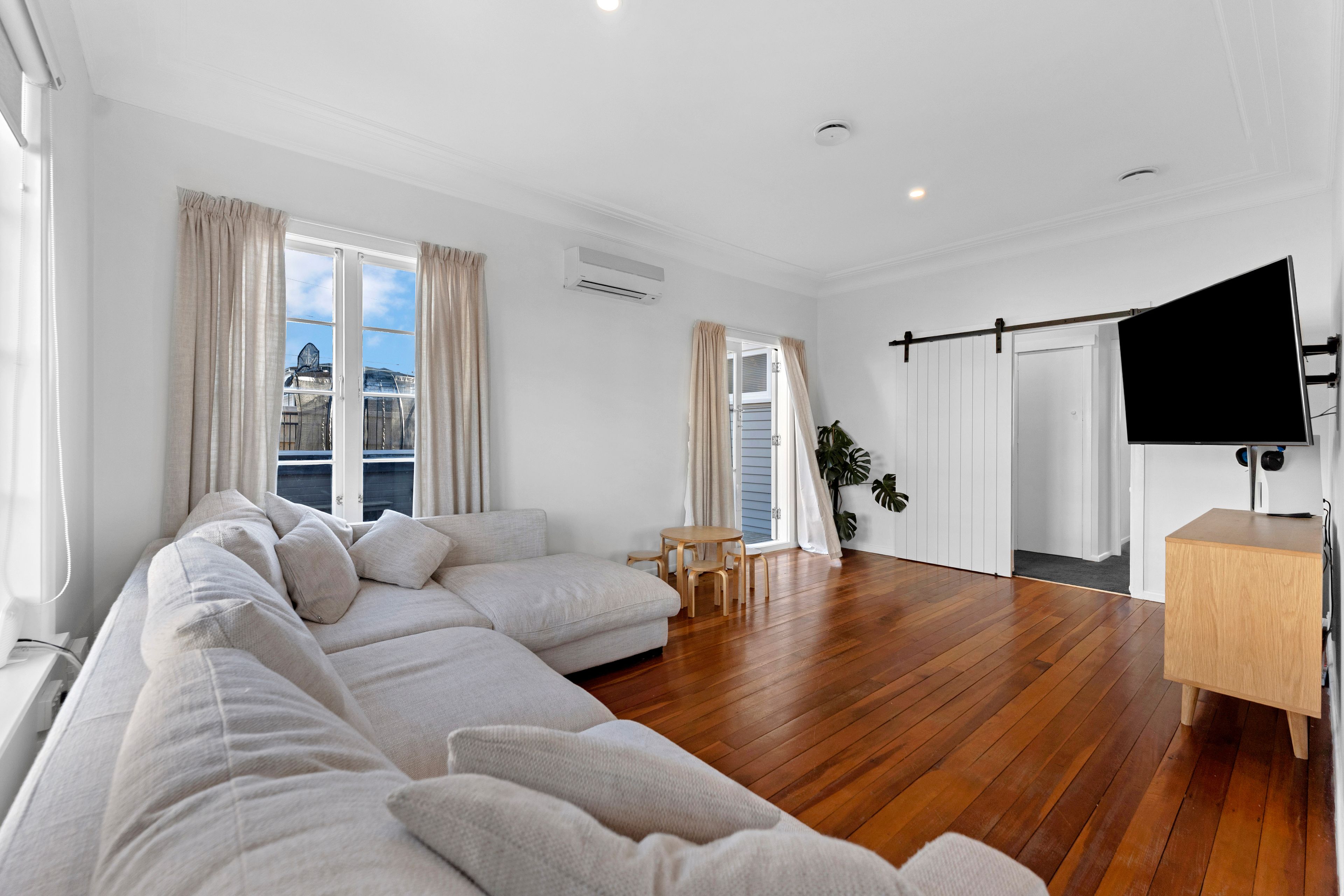 1/31 Rosebank Road, Papatoetoe, Manukau City